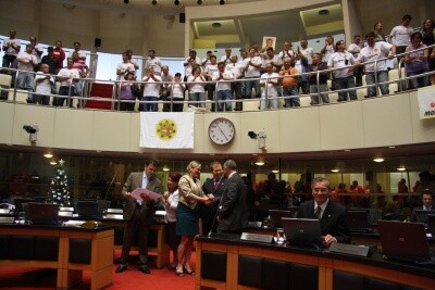 Assembleia aprova novo piso salarial para categoria do turismo