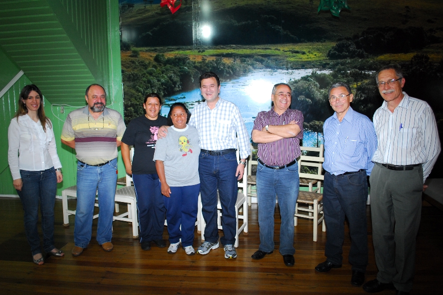 Além do deputado e da diretoria