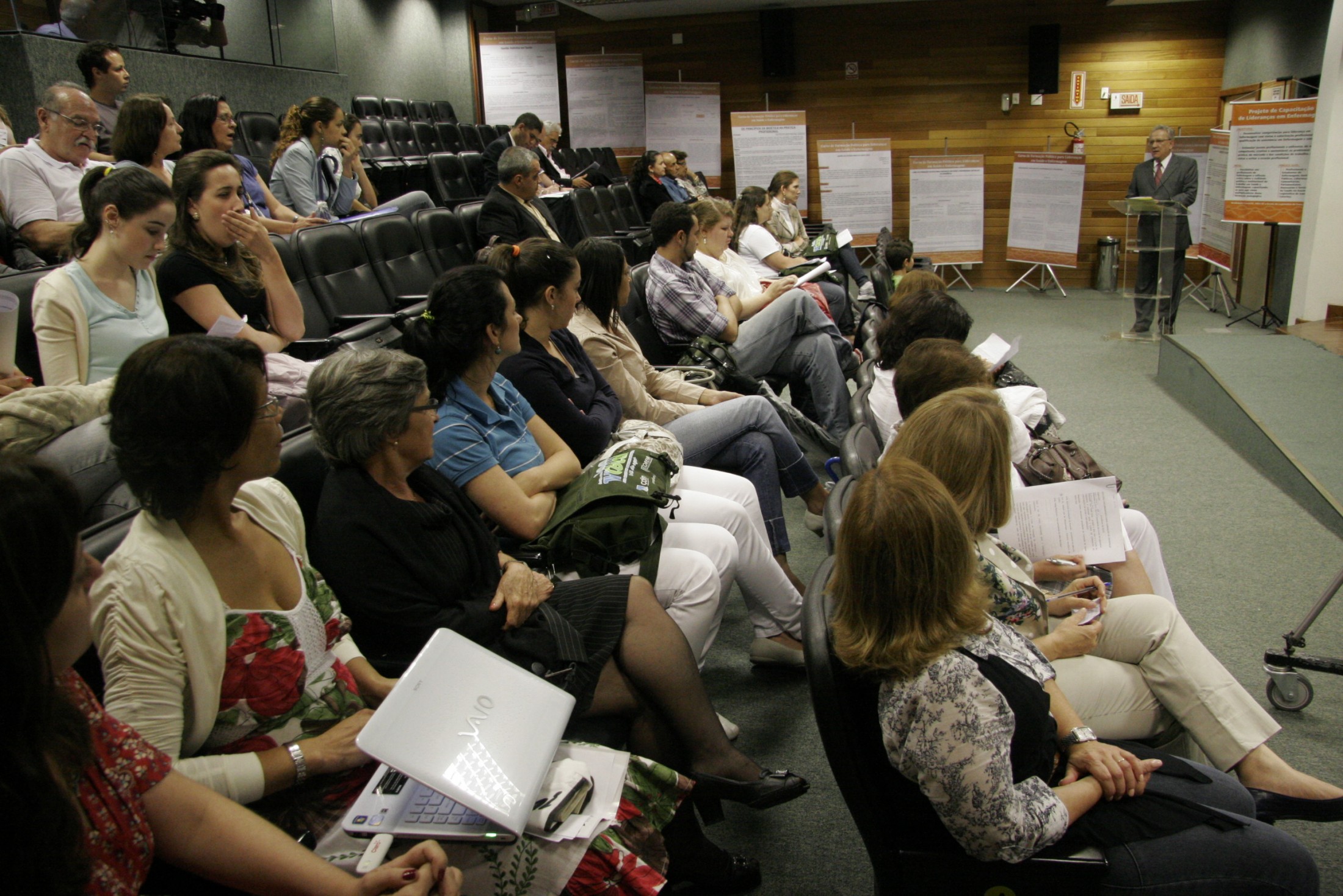 Curso Formação Política para Lideranças em Saúde