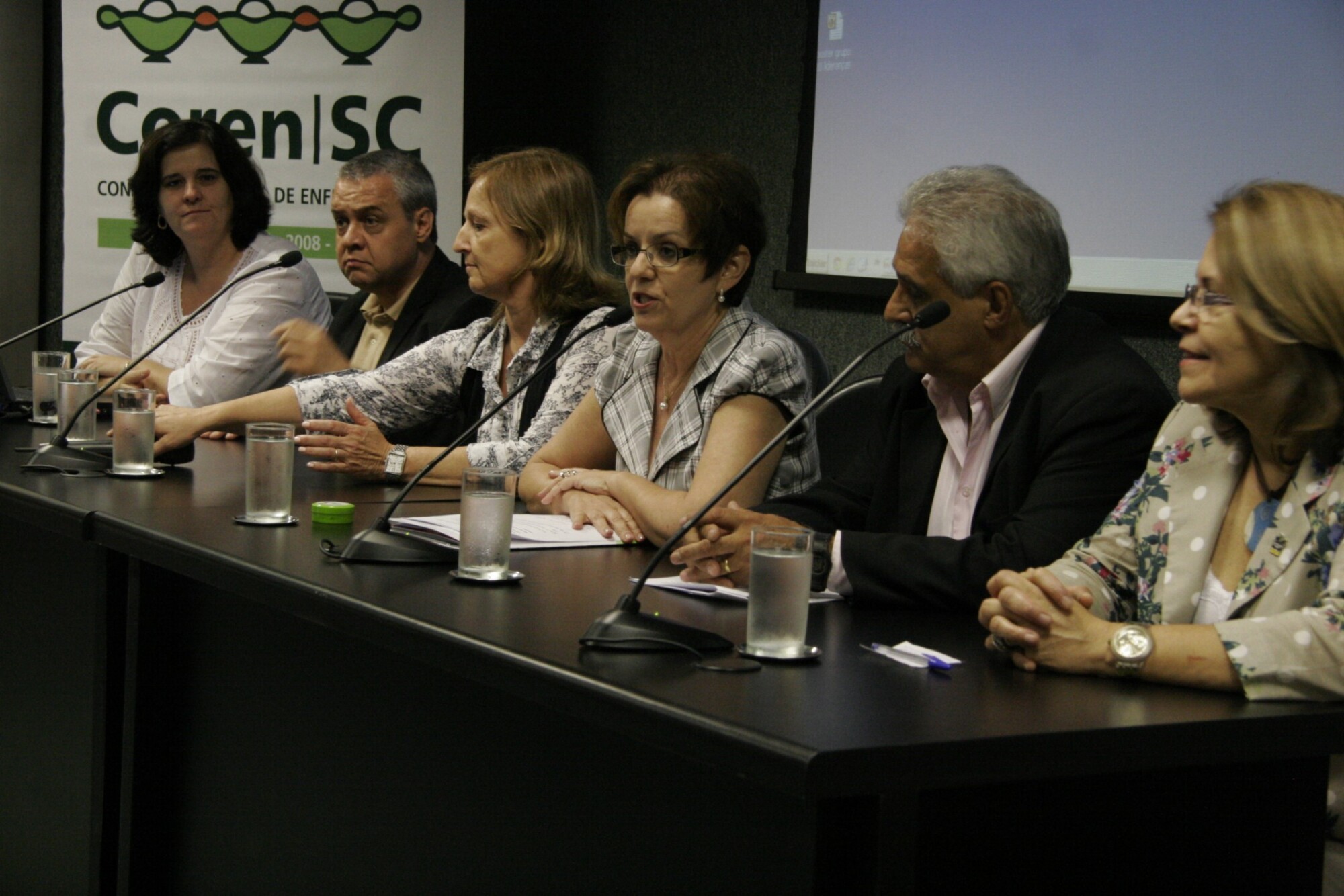 Lideranças da saúde e enfermagem concluem curso de formação política
