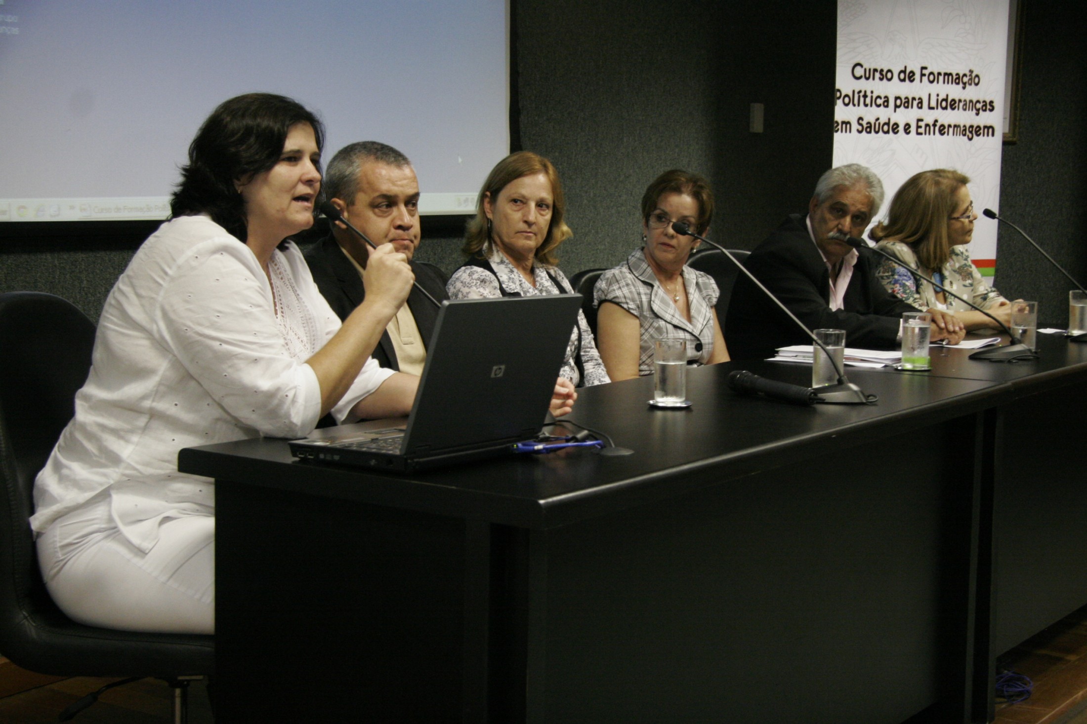 Curso de Formação Política para Lideranças em Saúde e Enfermagem