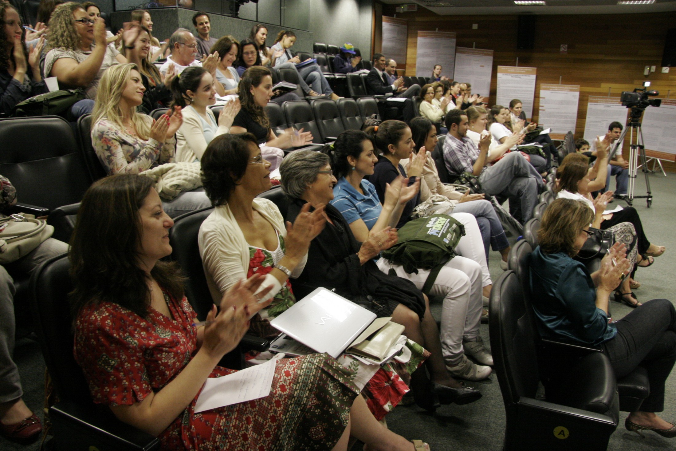 Curso de Formação Política para Lideranças em Saúde e Enfermagem