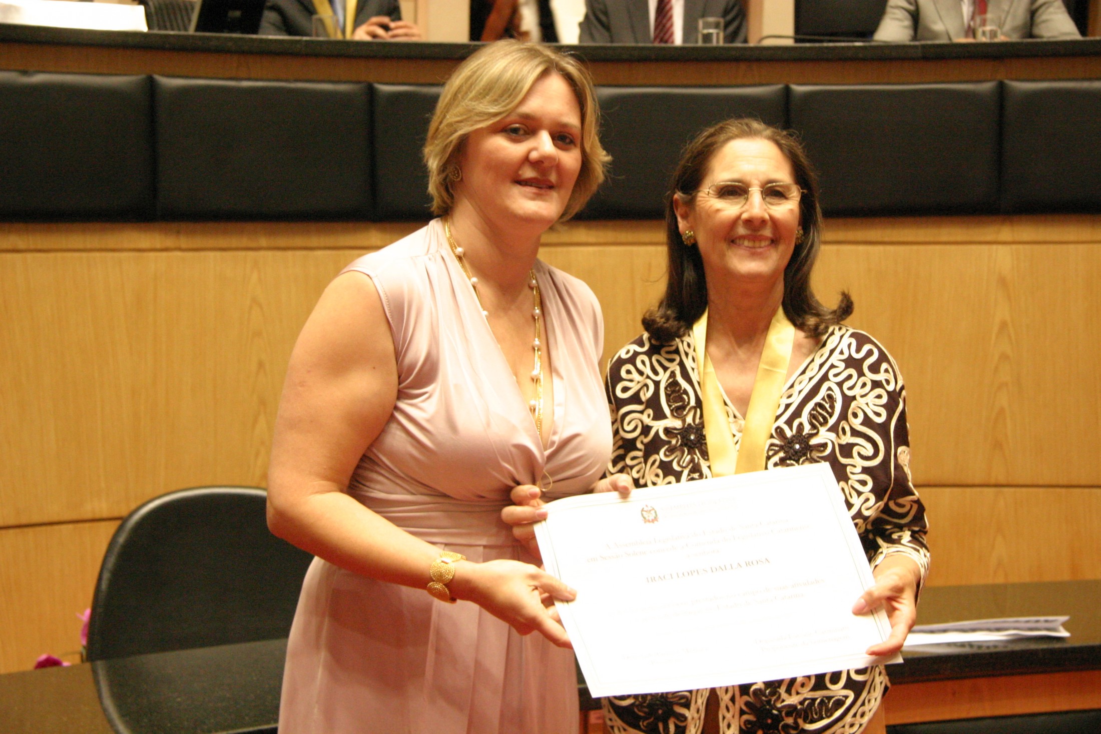 Luciane Carminatti e Iraci Lopes Dalla Rosa