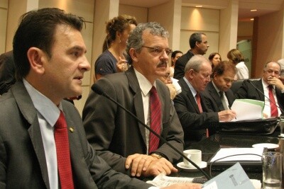 Líder do governo avalia positivamente trabalho conjunto das comissões nesta terça