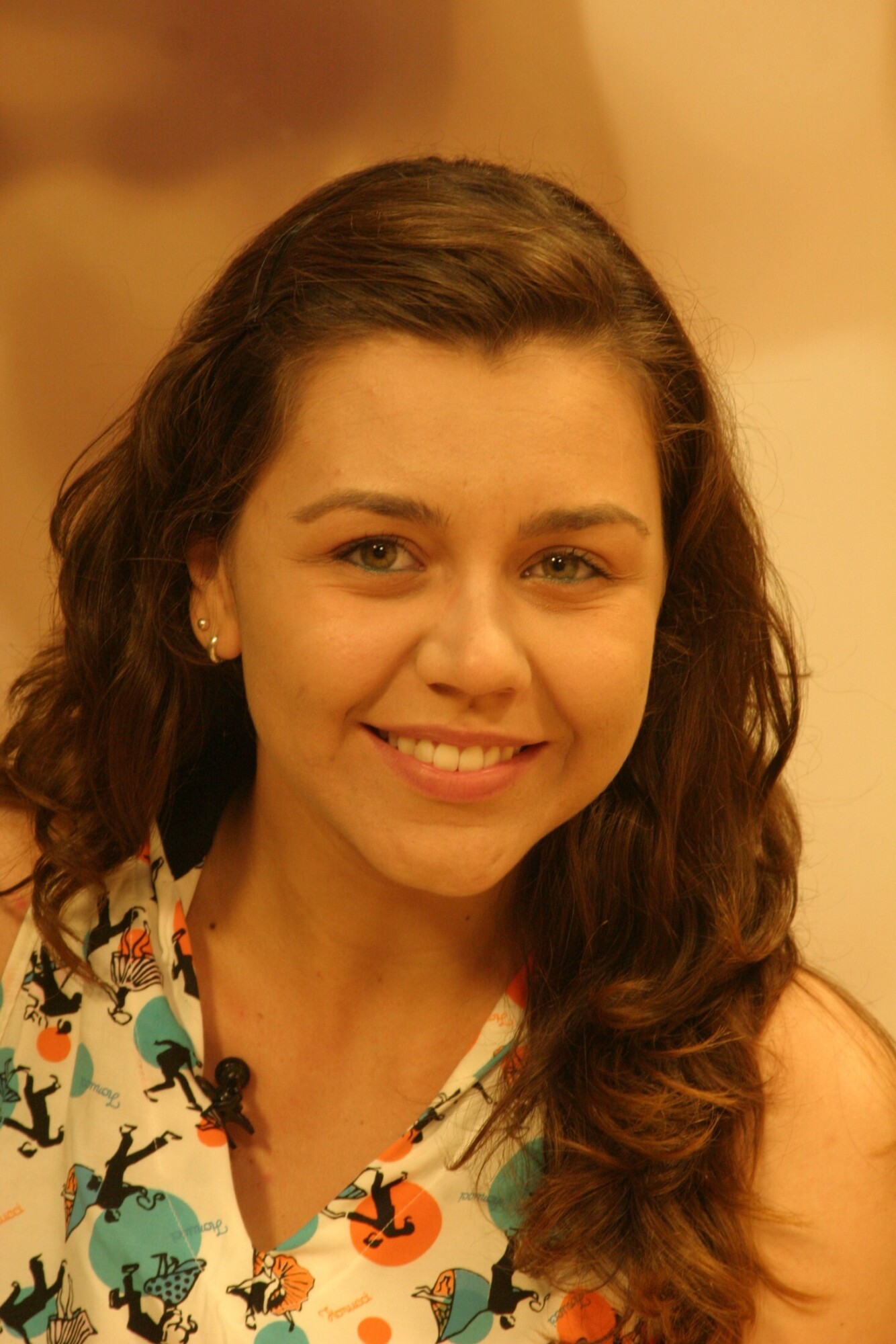 TVAL entrevista catarinense vencedora do prêmio de melhor atriz do festival de Mont-Laurier
