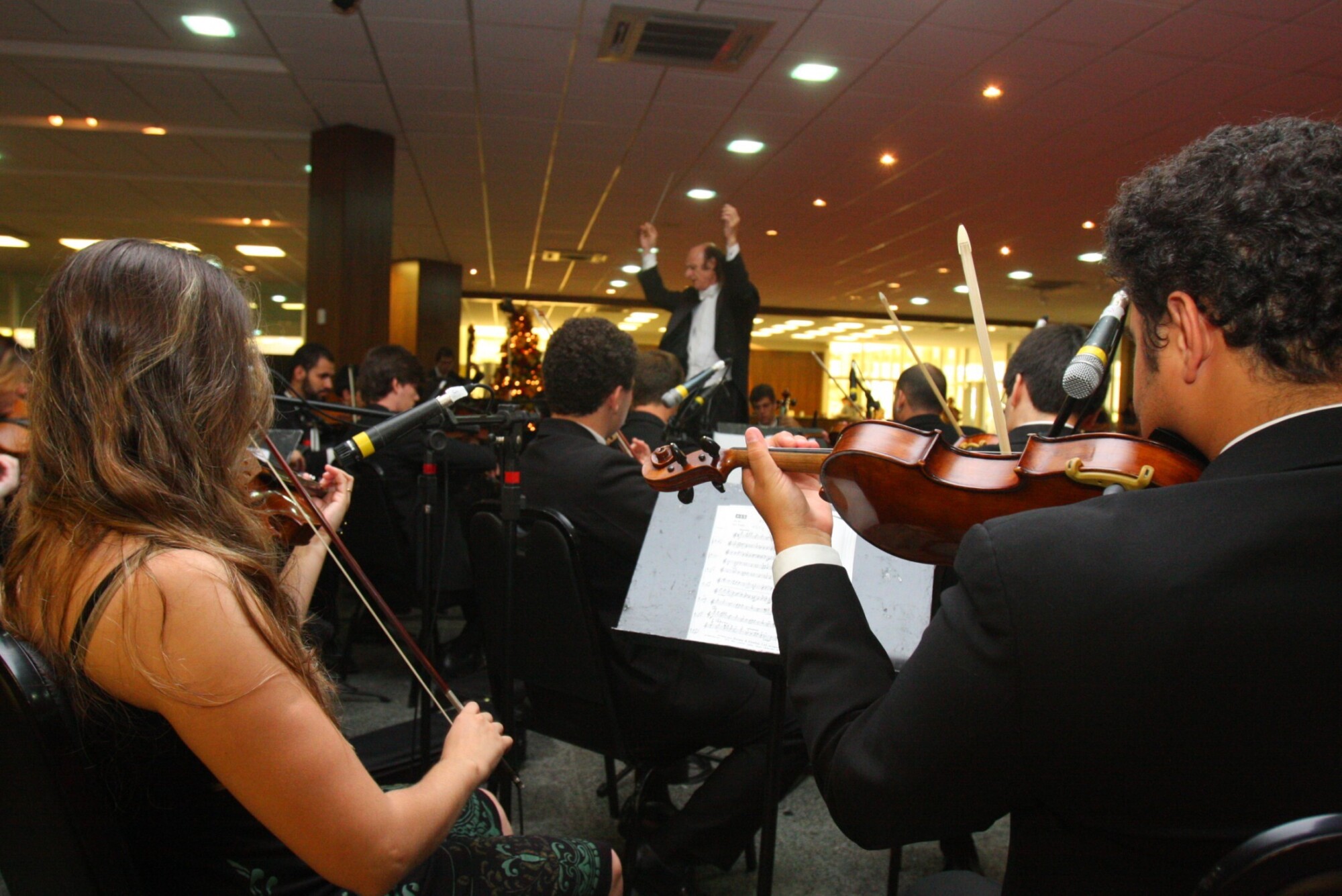 Orquestra Sinfônica encerra apresentações natalinas no Parlamento