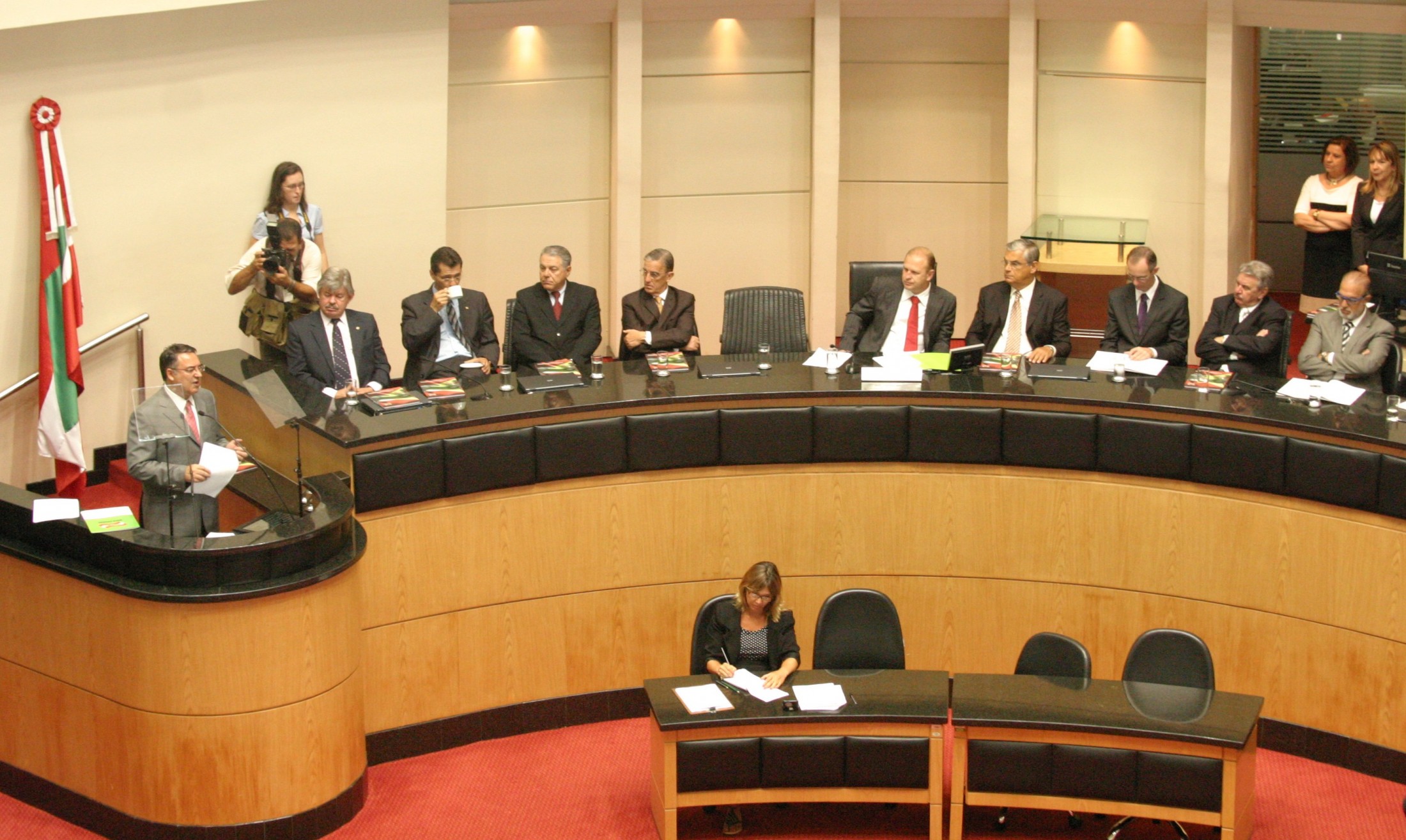 Sessão Especial de abertura dos trabalhos da 2ª Sessão Legislativa da 17ª Legislatura e Leitura da Mensagem Anual do Excelentíssimo Senhor Governador do Estado