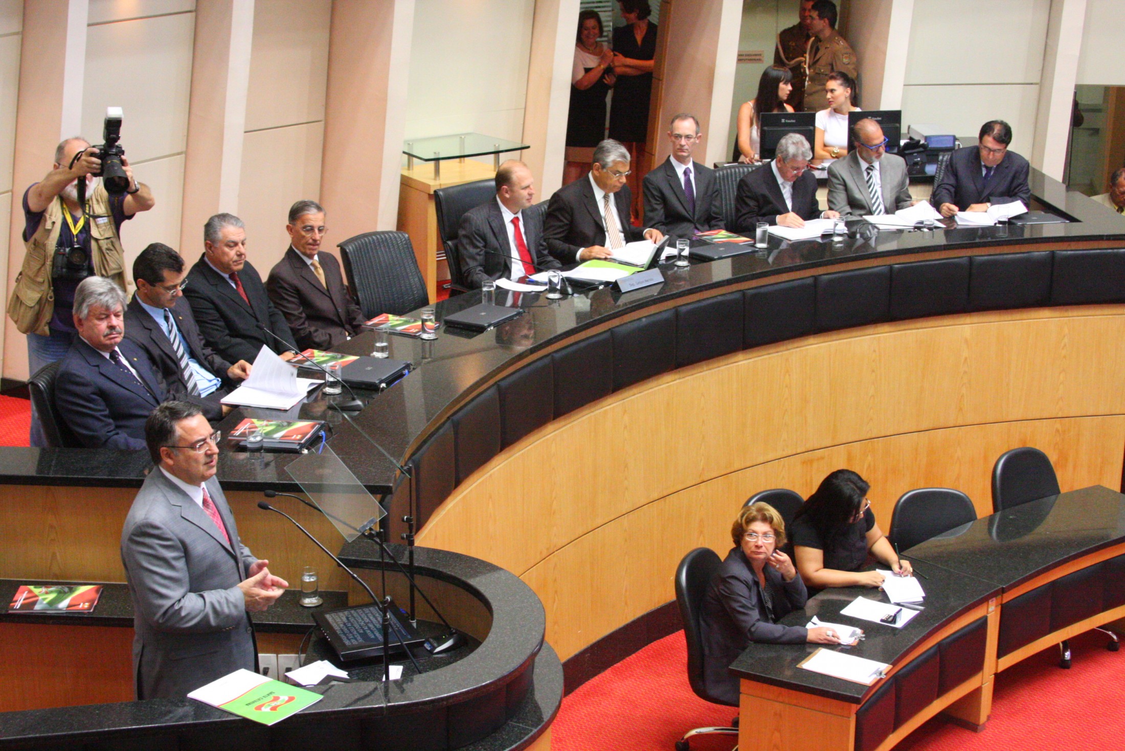 Sessão Especial de abertura dos trabalhos da 2ª Sessão Legislativa da 17ª Legislatura e Leitura da Mensagem Anual do Excelentíssimo Senhor Governador do Estado