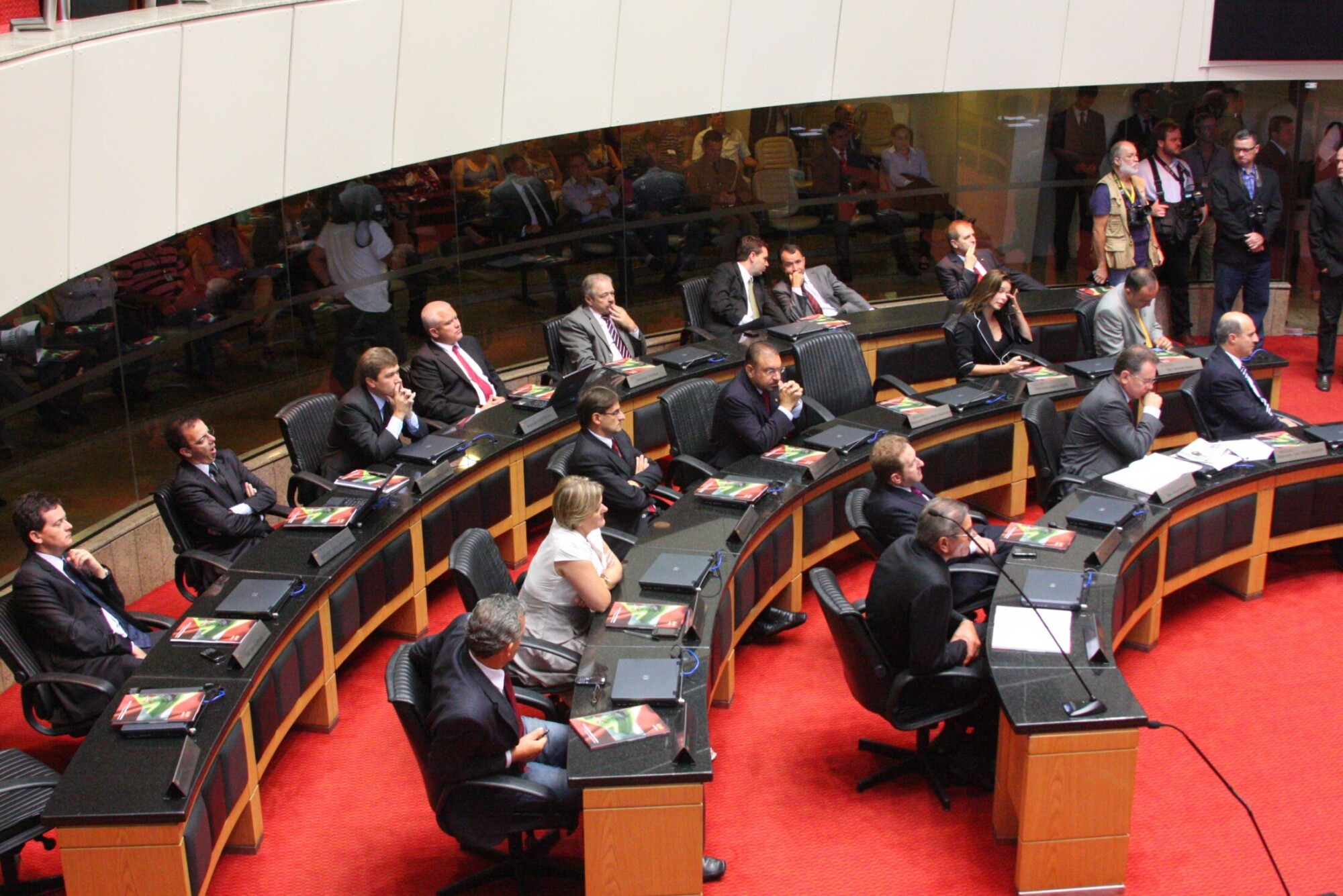 Sessão Especial de abertura dos trabalhos da 2ª Sessão Legislativa da 17ª Legislatura e Leitura da Mensagem Anual do Excelentíssimo Senhor Governador do Estado