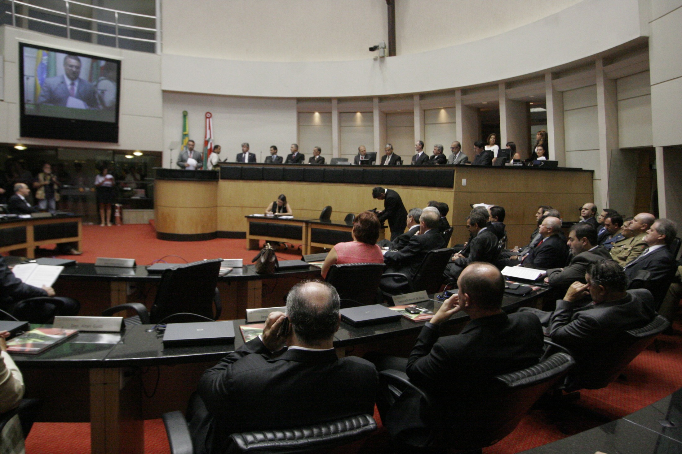 Sessão Especial de abertura dos trabalhos da 2ª Sessão Legislativa da 17ª Legislatura e Leitura da Mensagem Anual do Excelentíssimo Senhor Governador do Estado