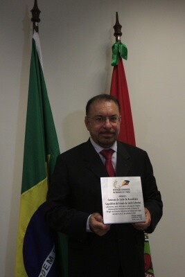 Comissão recebe homenagem da Associação Catarinense da Síndrome do X Frágil