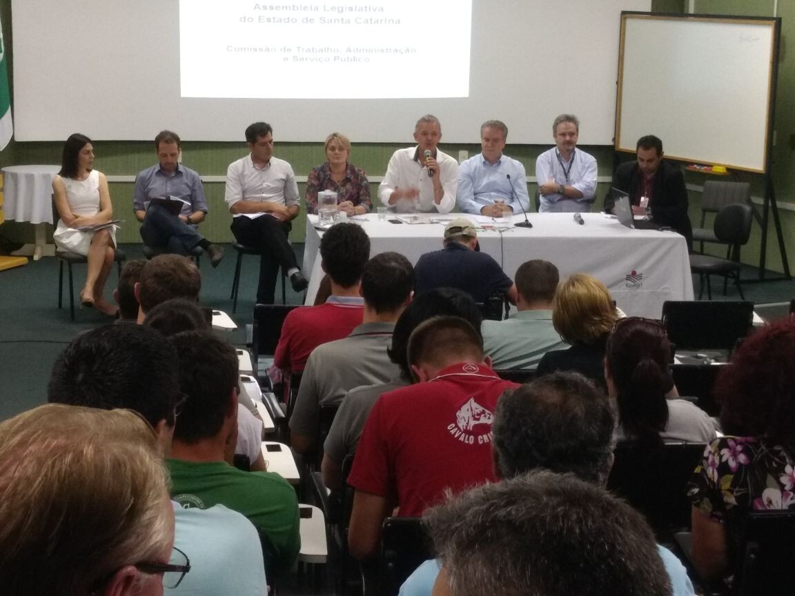 Dresch acompanha prefeitos em Brasília em busca de soluções para seca
