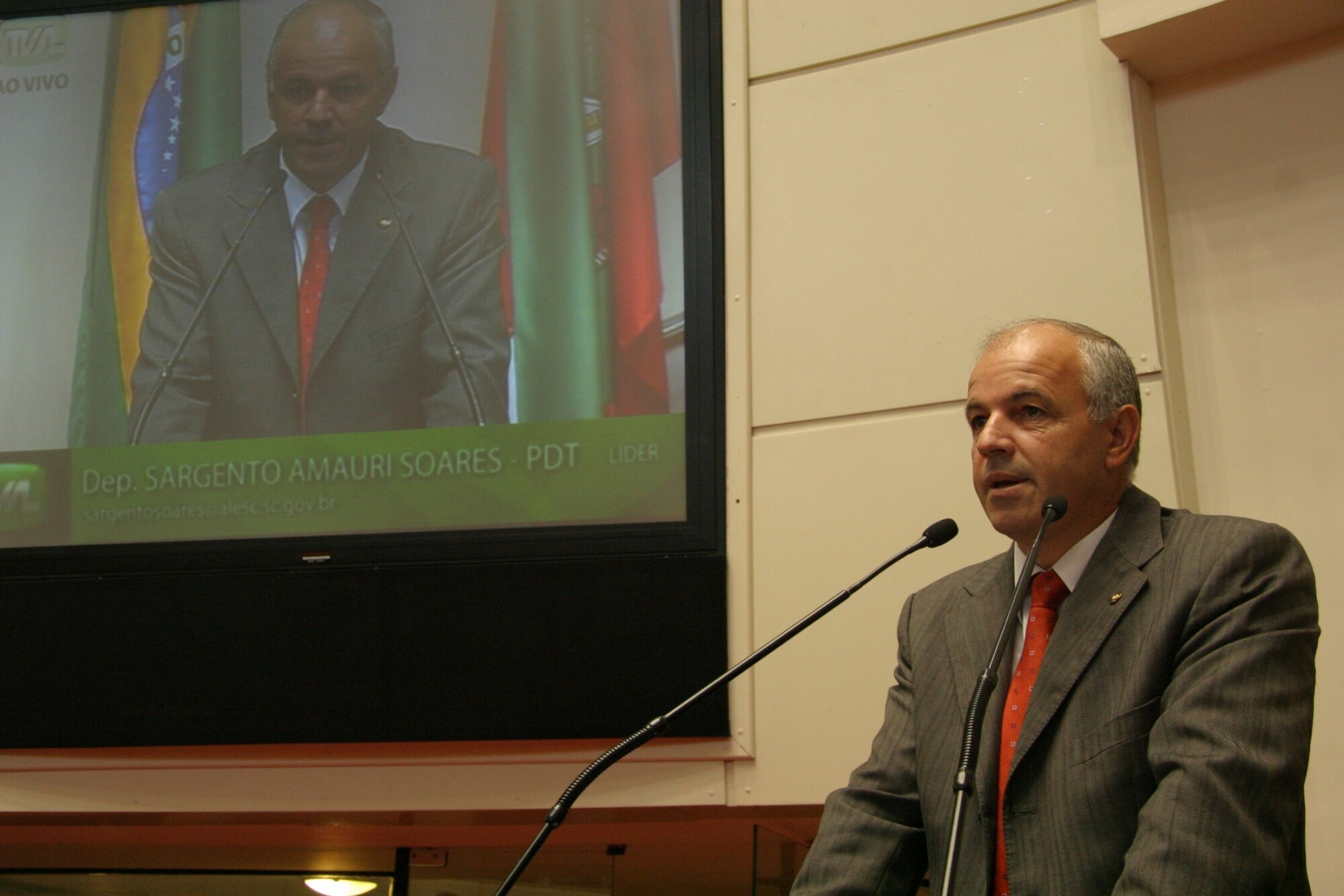 Amauri Soares defende atribuições dos bombeiros militares