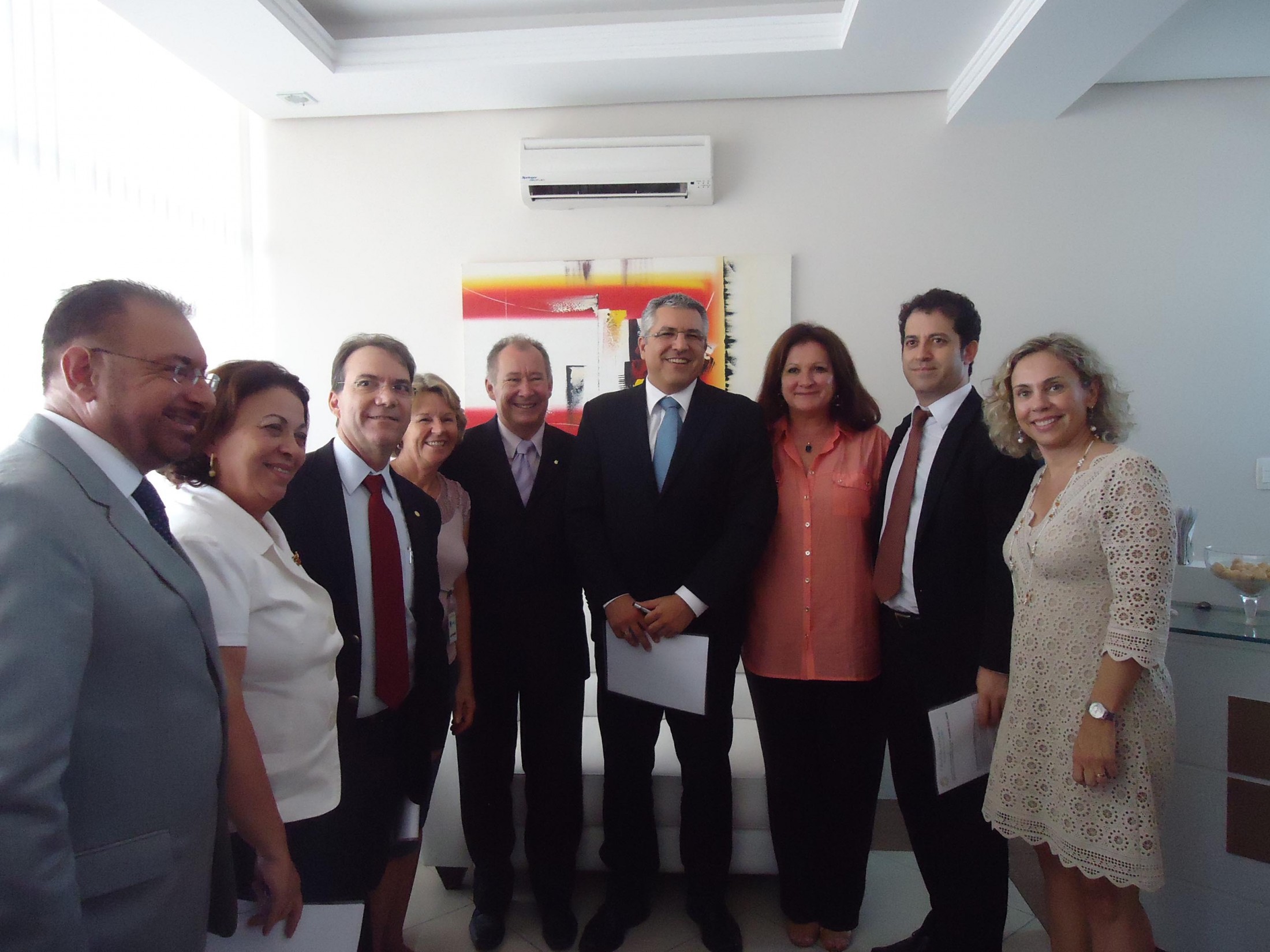 Ministros recebem reivindicações da APAE Blumenau