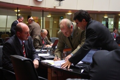 Deputados comentam aplicação da lei da Ficha Limpa nas eleições 2012