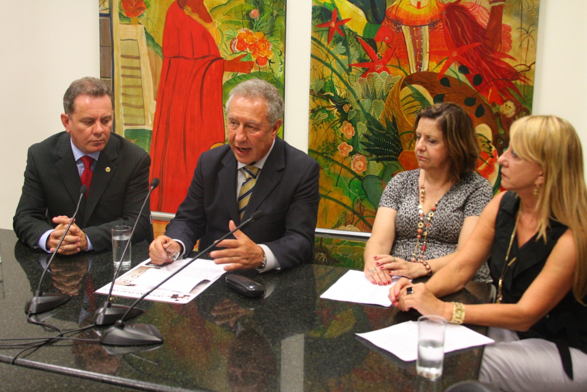 Coletiva - Drogas Por Que?