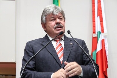 Dia Internacional da Mulher é destaque em plenário