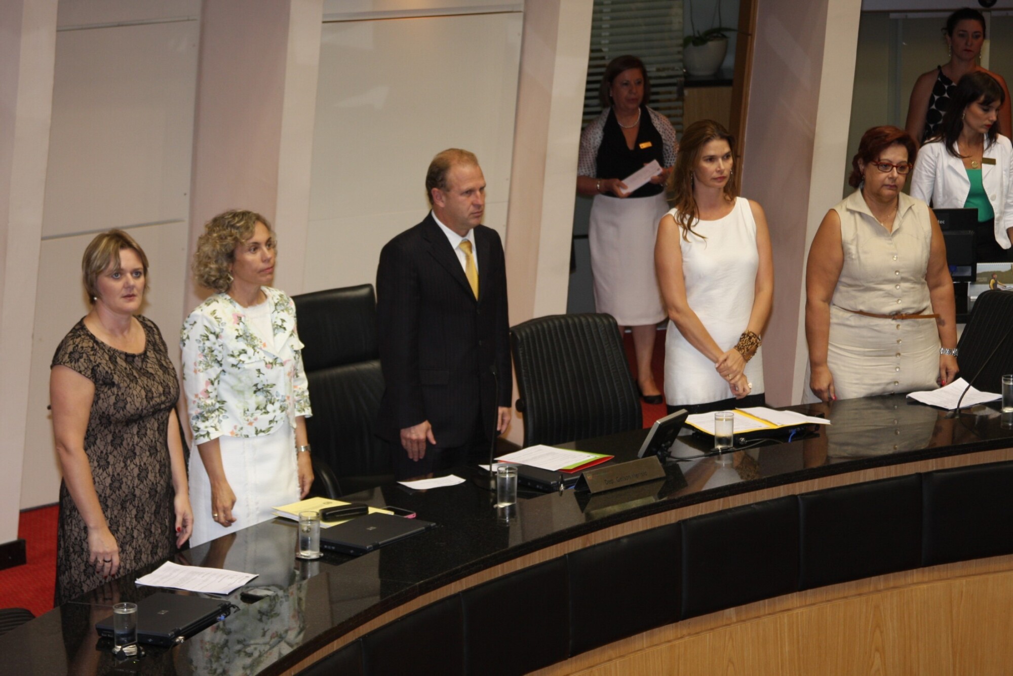 Sessão Especial em homenagem ao Dia Internacional da Mulher