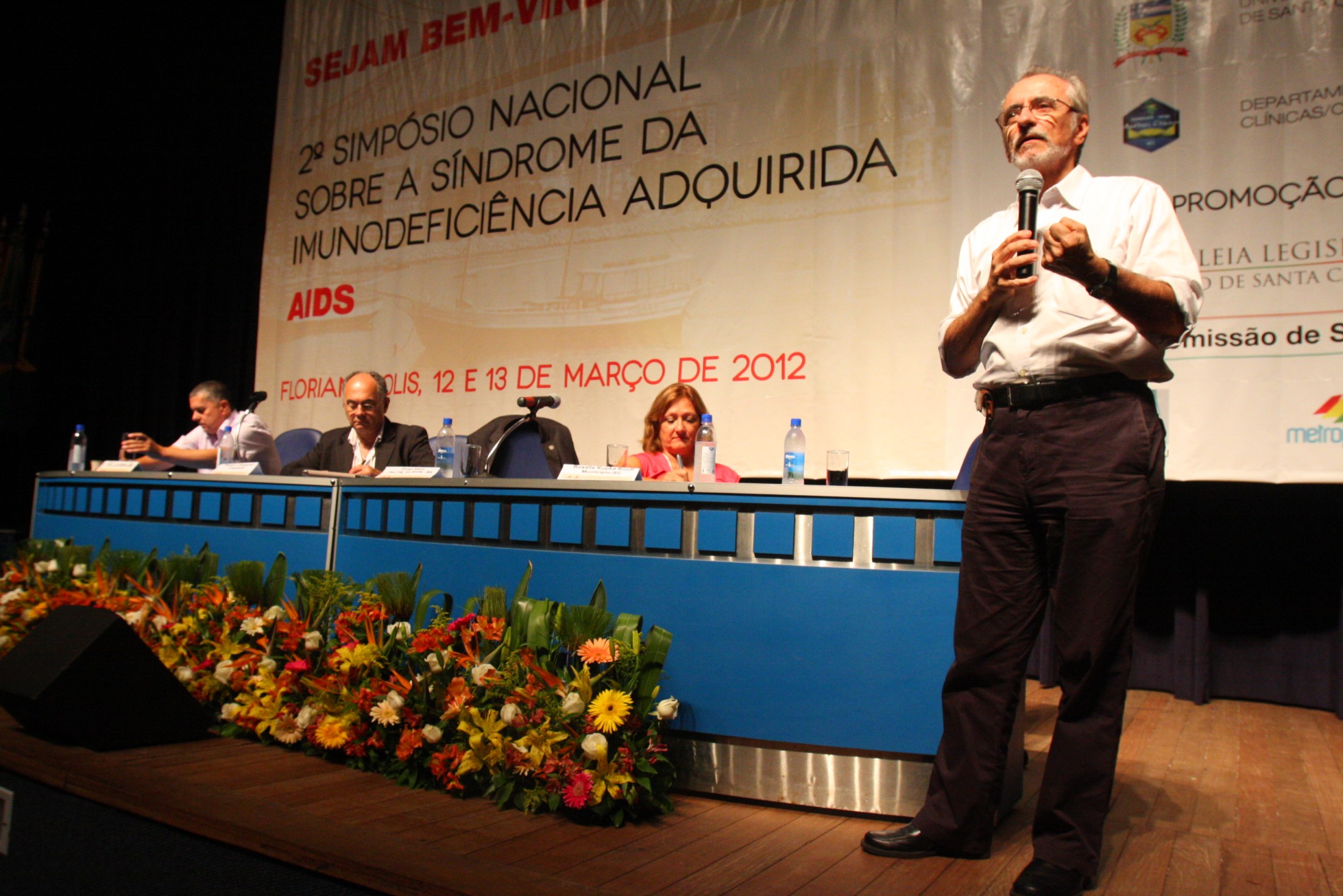 2º Simpósio Internacional - AIDS - UFSC