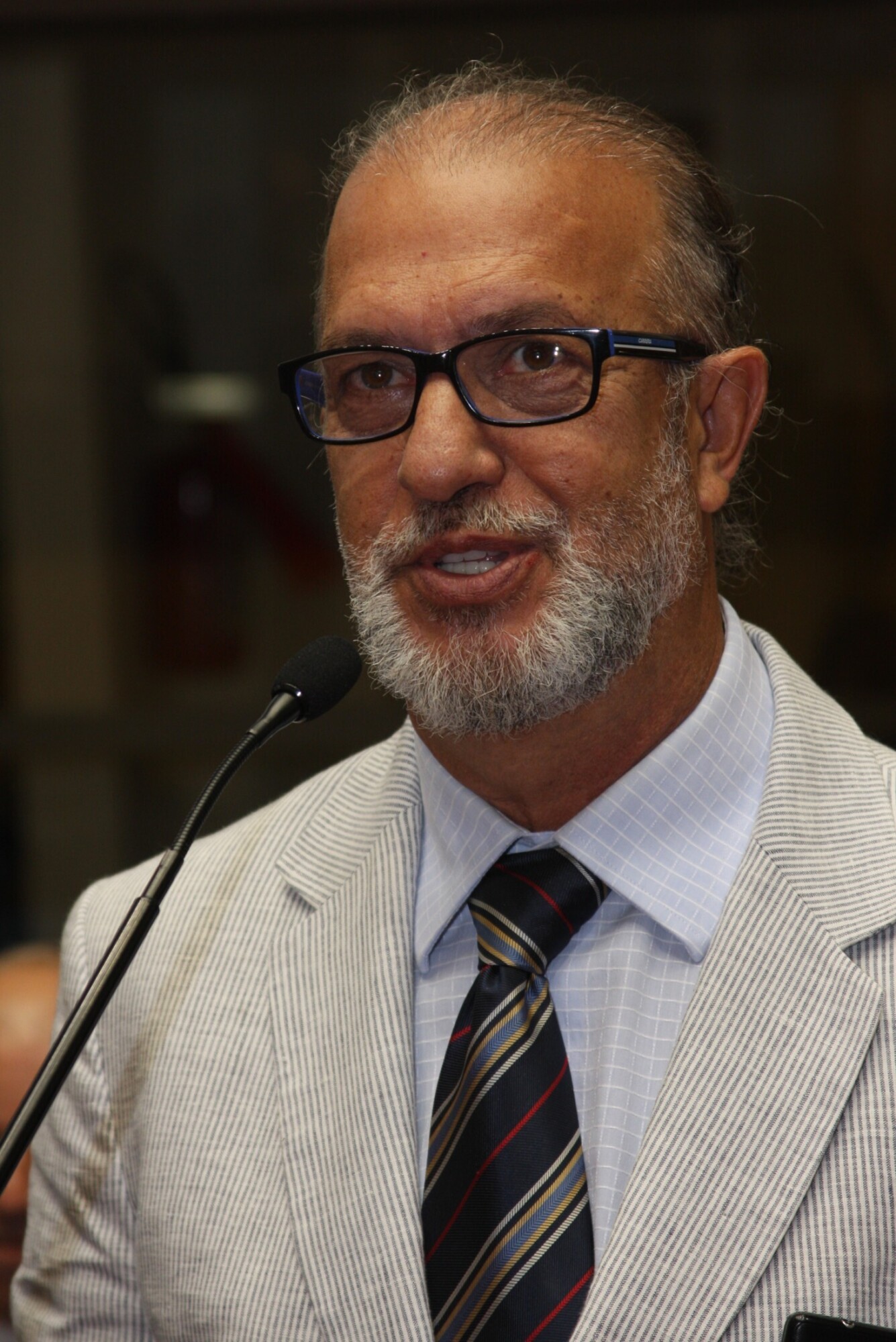 Projeto de lei proíbe a exigência de caução em casos de internação de urgência