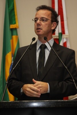 O Dia da Escola é lembrado na Assembleia Legislativa