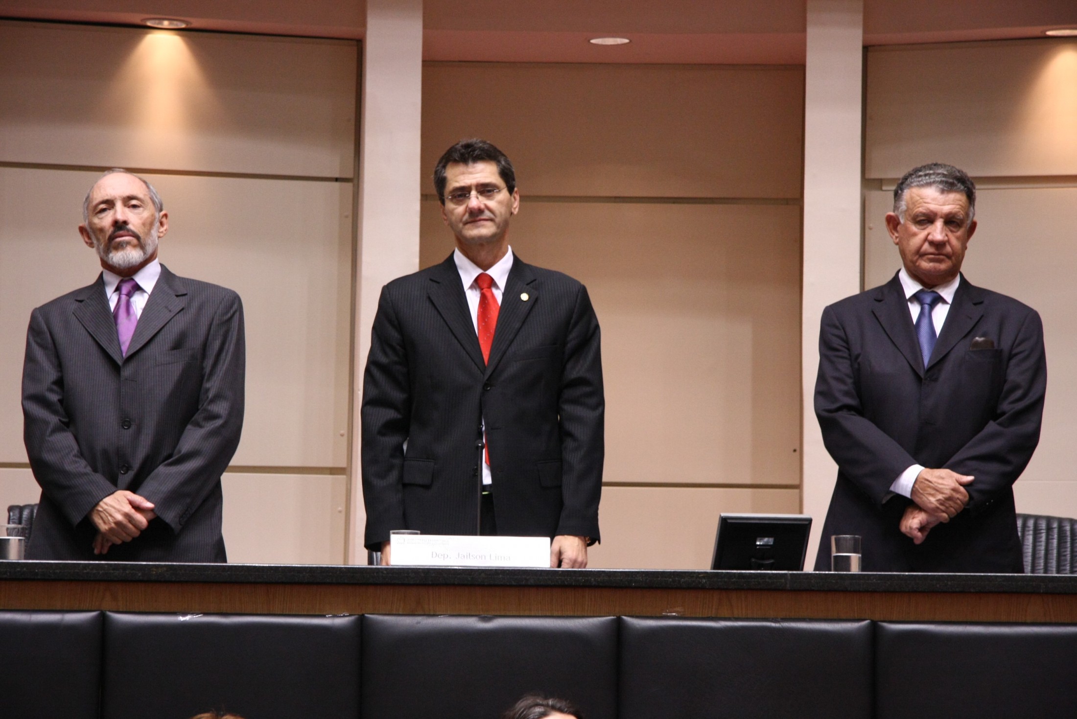 Sessão Solene de entrega de Título de Cidadão Catarinense ao Senhor Marco Aurélio Raimundo