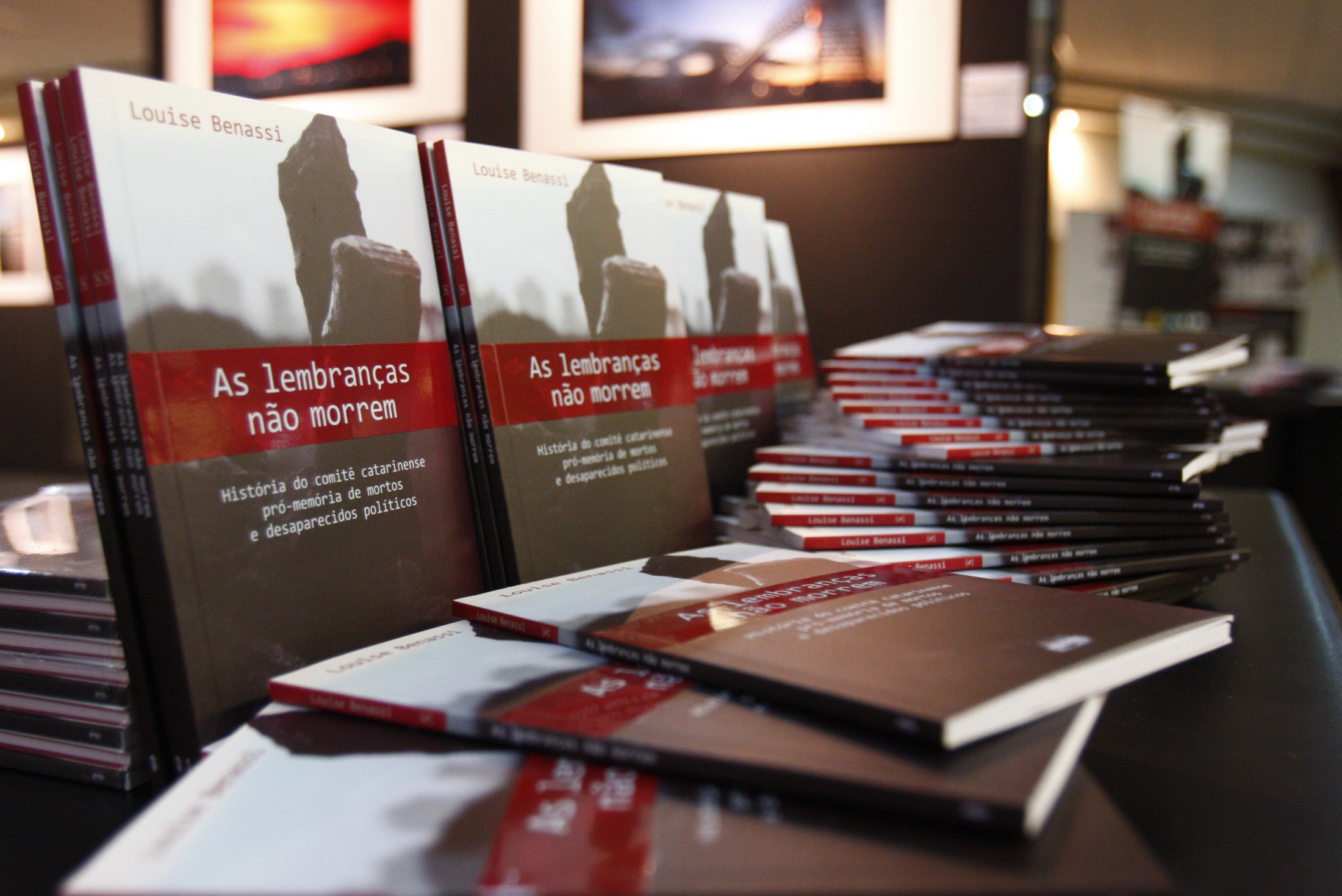 Lançamento do livro - As Lembranças não Morrem