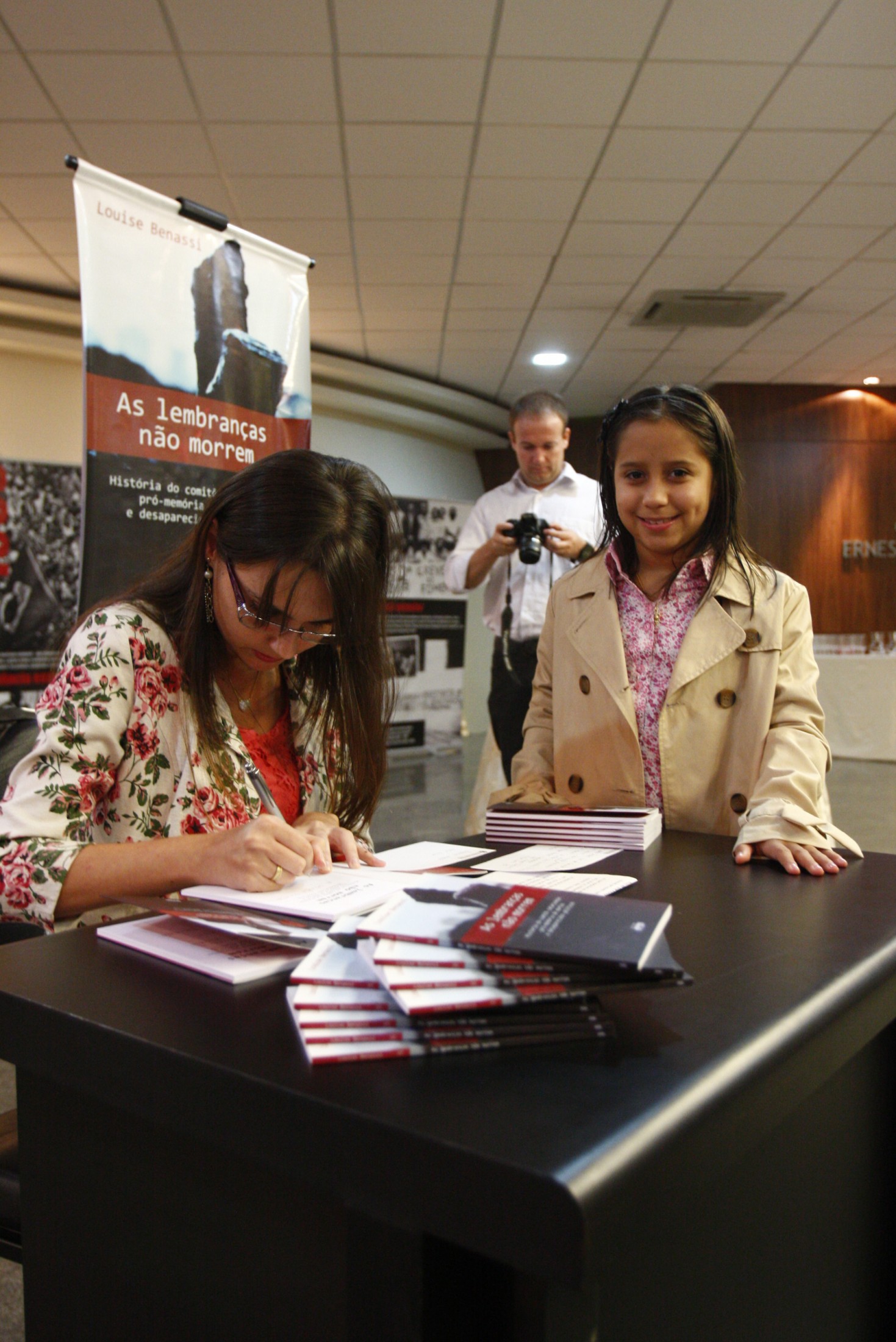 Lançamento do livro - As Lembranças não Morrem