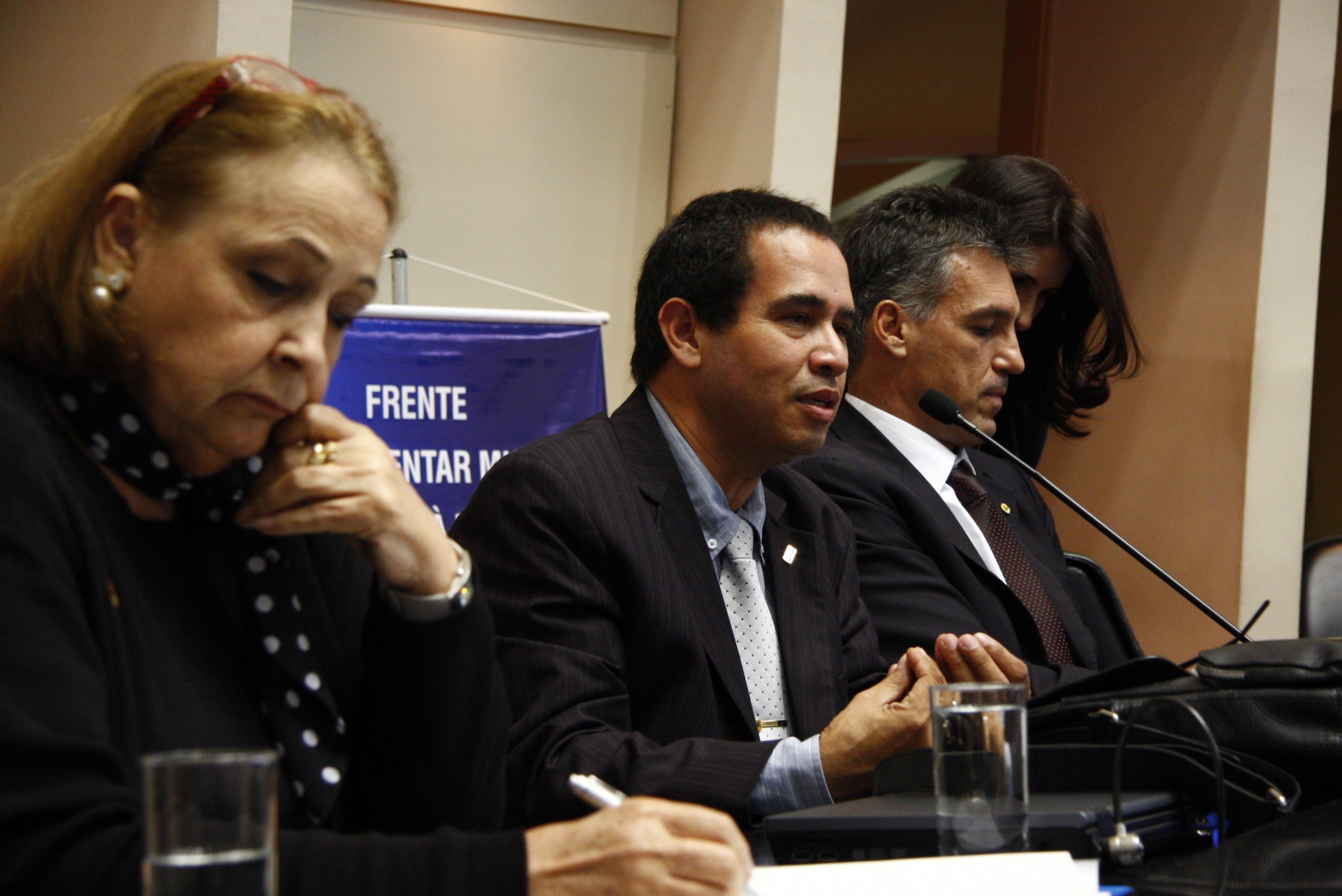 Parlamentar Mista de Combate à Pirataria e à Sonegação Fiscal