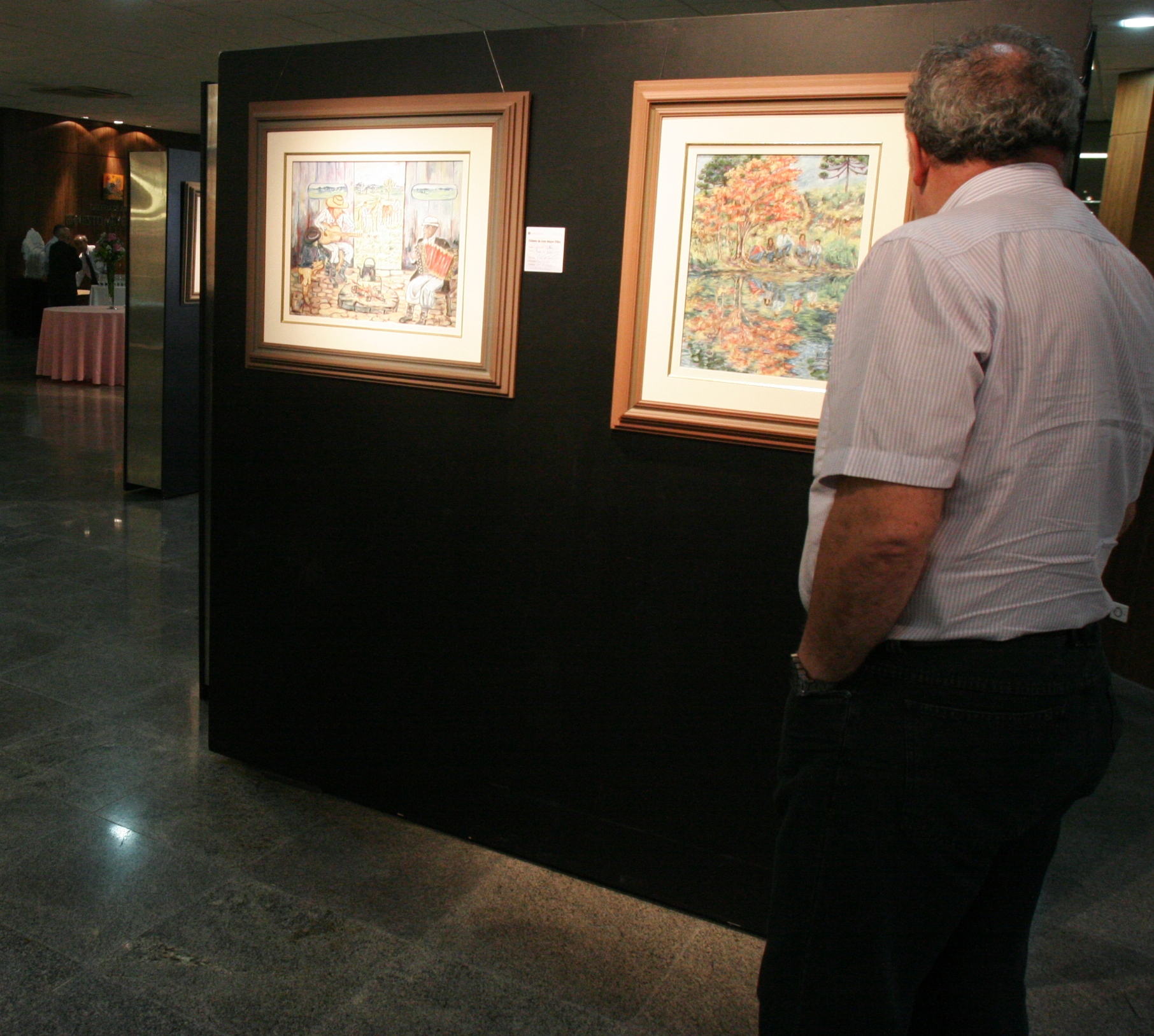 Exposição e Lançamento Literário - Artista Yolanda Bathke