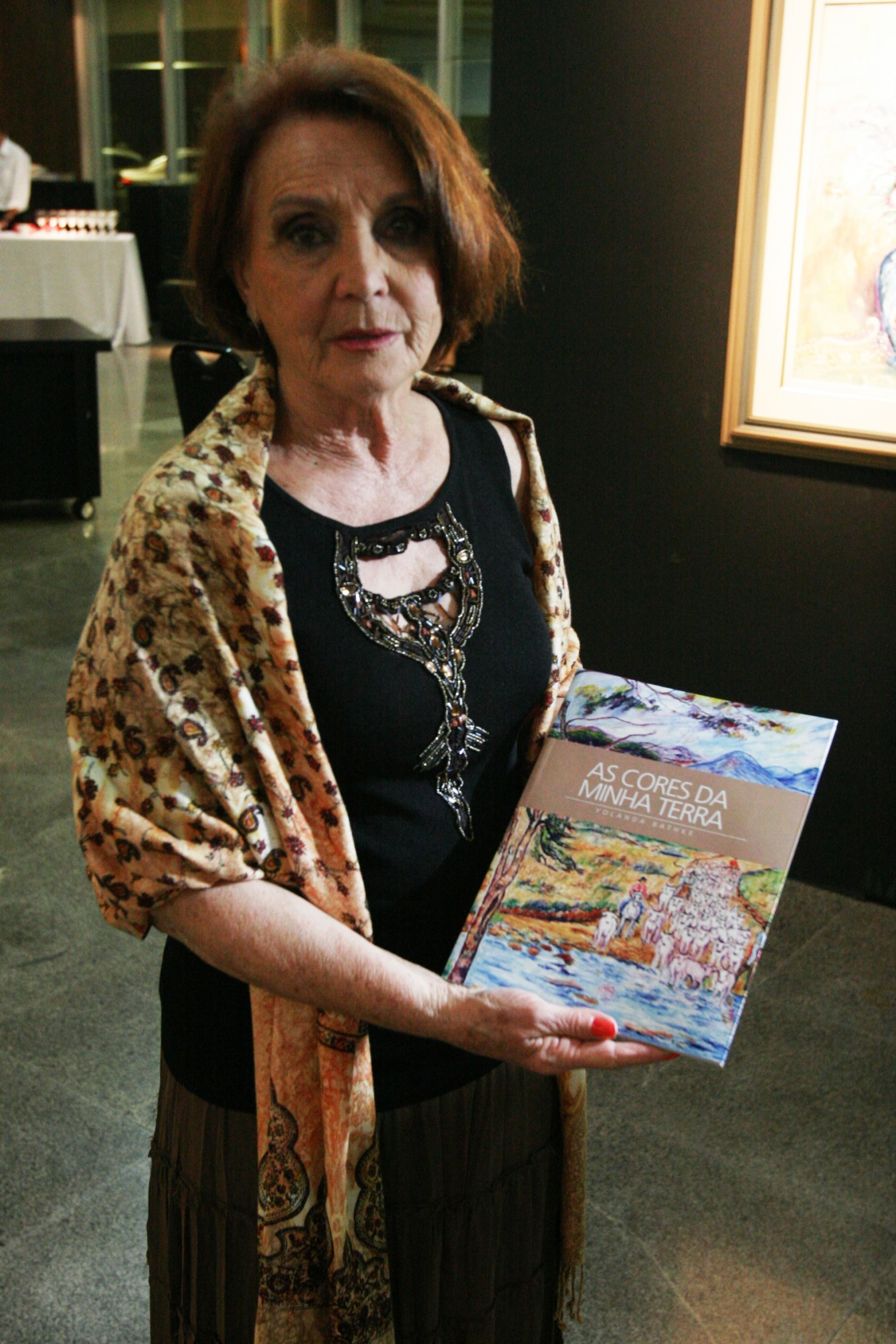 Exposição e Lançamento Literário - Artista Yolanda Bathke