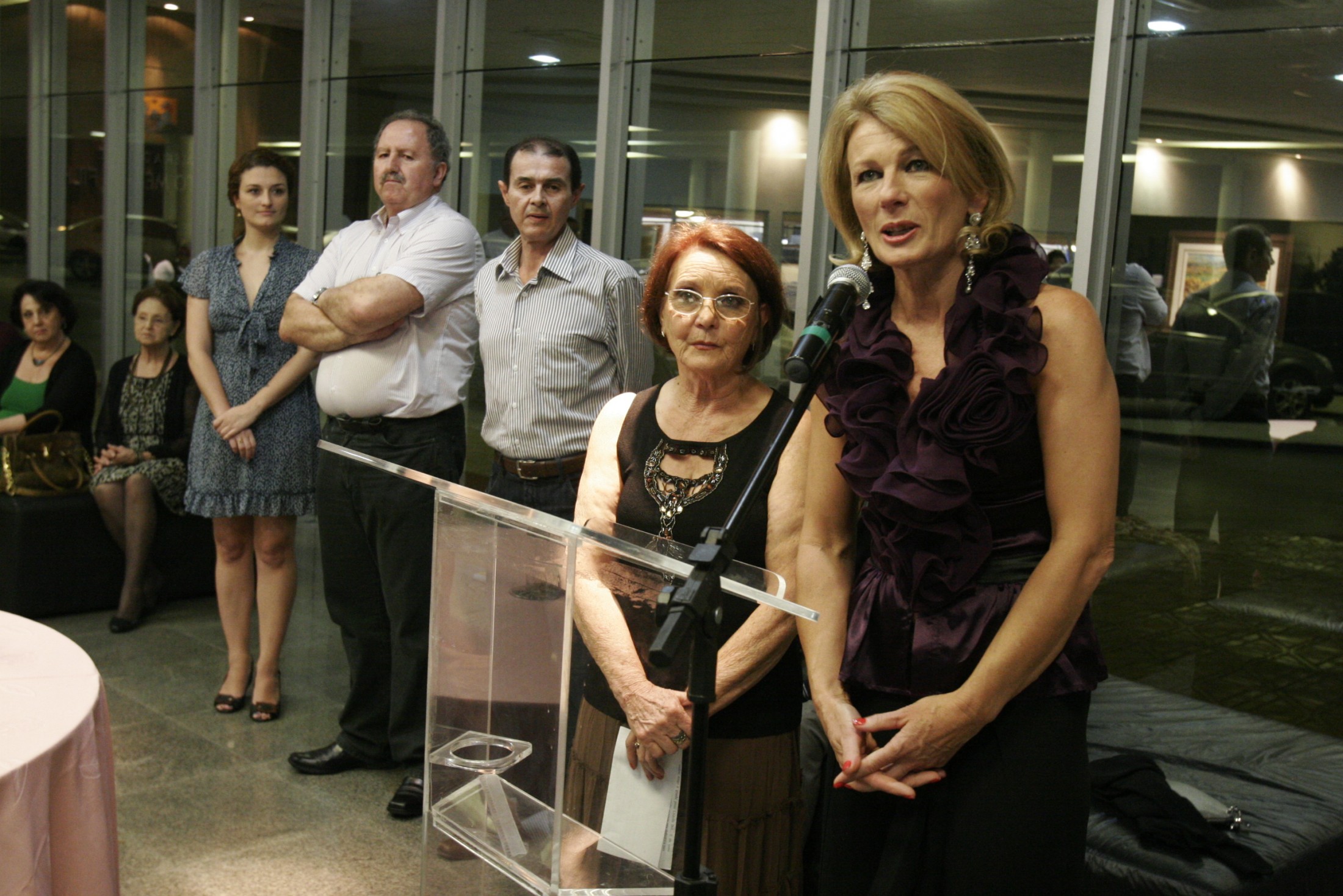 Exposição e Lançamento Literário - Yolanda Bathke