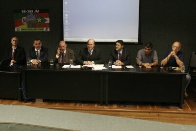 Parlamentares se mobilizam pela BR-285