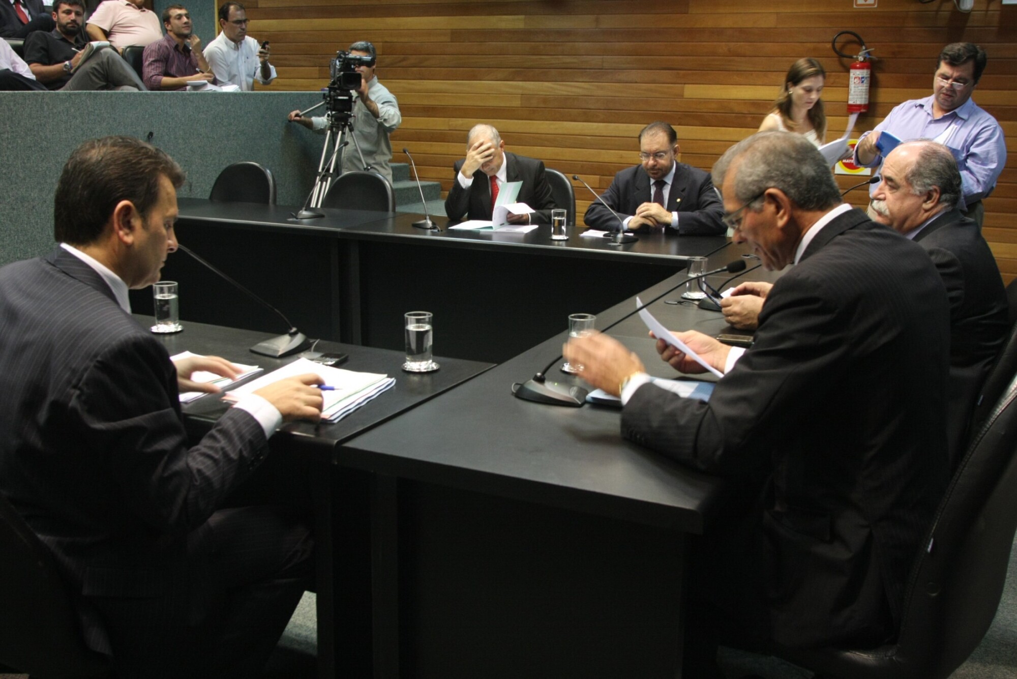 CCJ aprova projeto que amplia a estrutura do MP