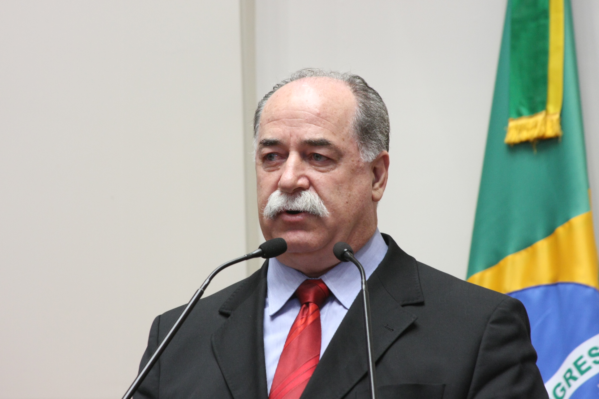 Deputado Romildo Titon (PMDB)