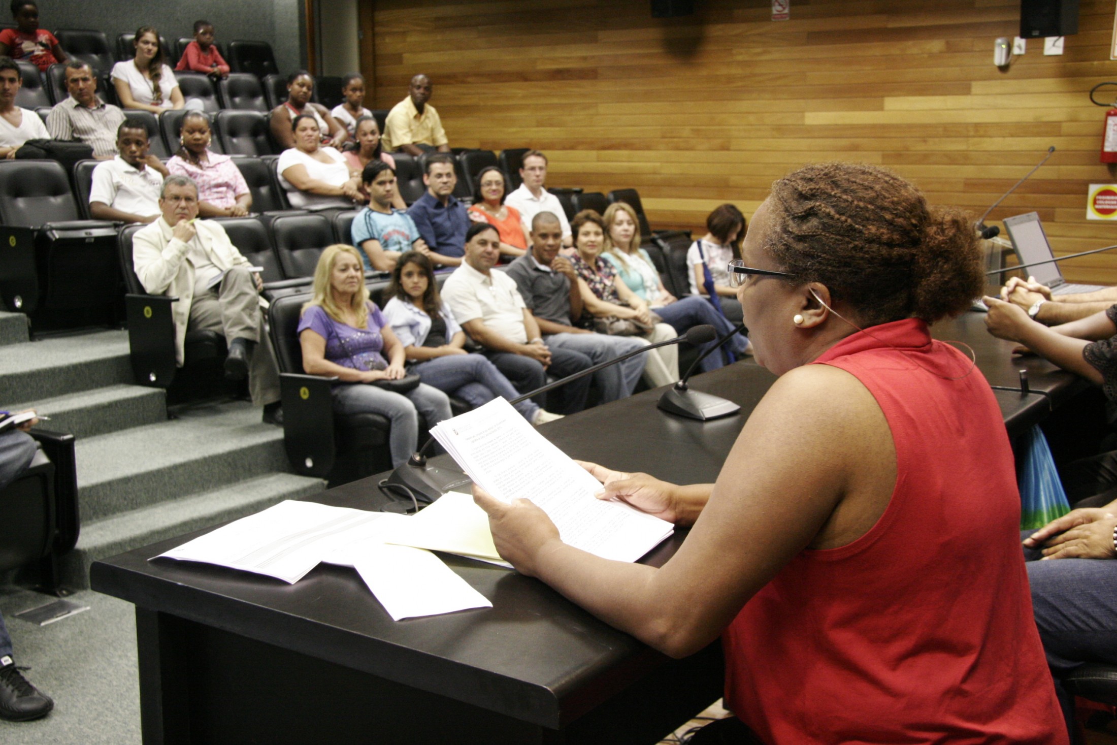 Reunião do PAB com as entidades indicadoras e os responsáveis dos jovens classificados no processo seletivo do Programa Antonieta de Barros/Gestão 2012
