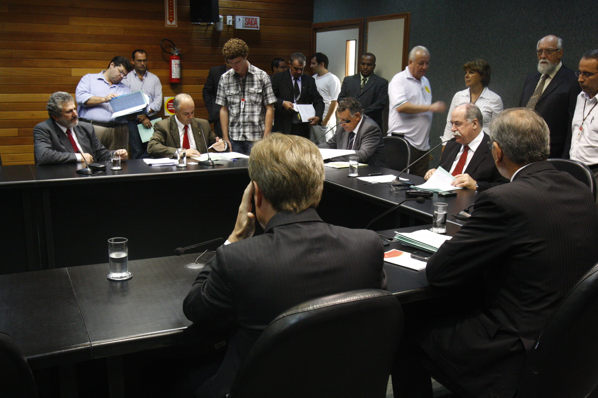 CCJ aprova projetos voltados ao consumidor