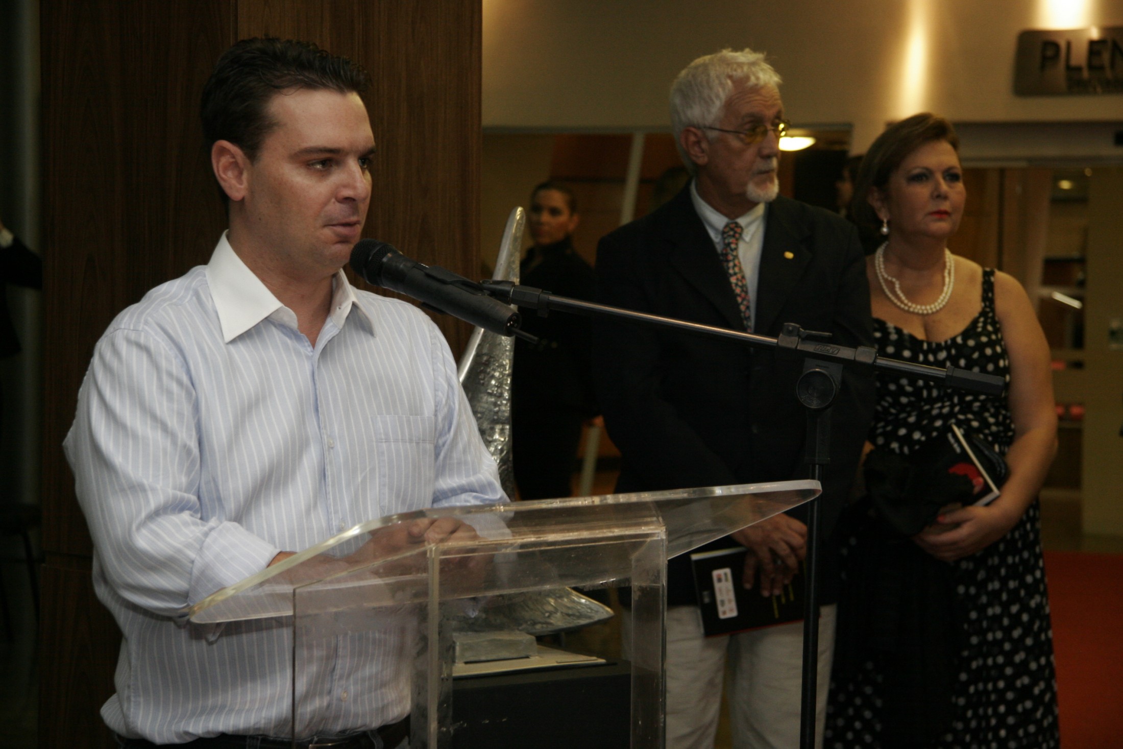 Lançamento Literário Segredos do Bruxo - Autor: Paulo Brito
