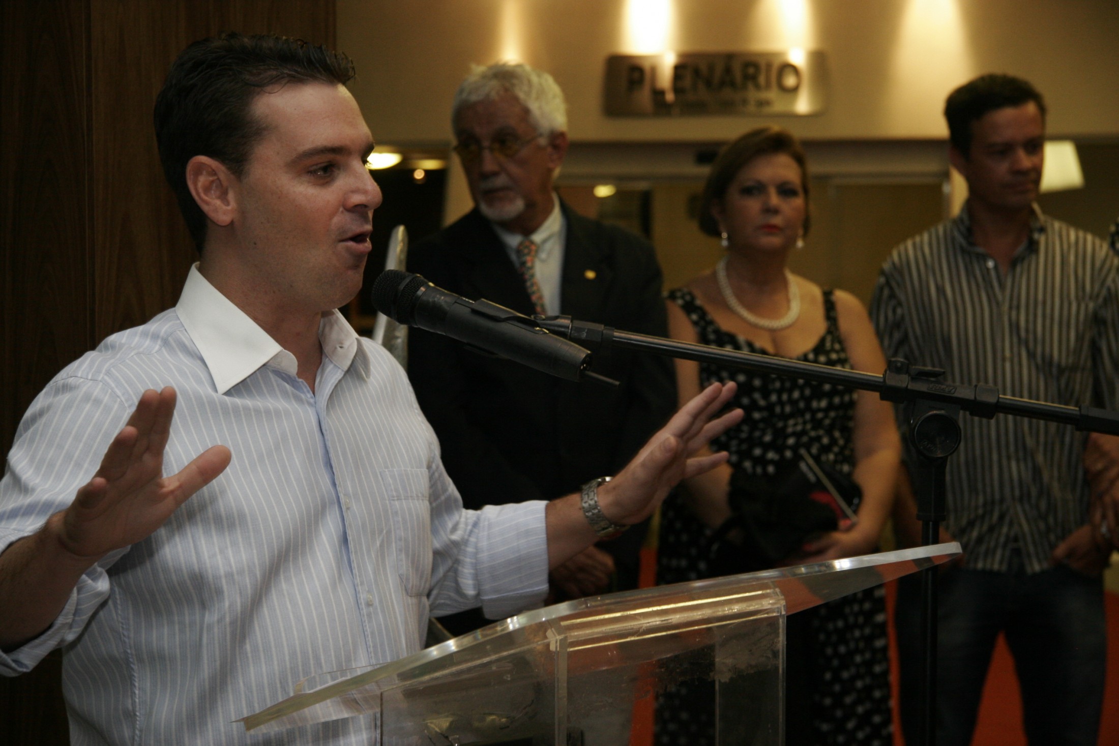 Lançamento Literário Segredos do Bruxo - Autor: Paulo Brito