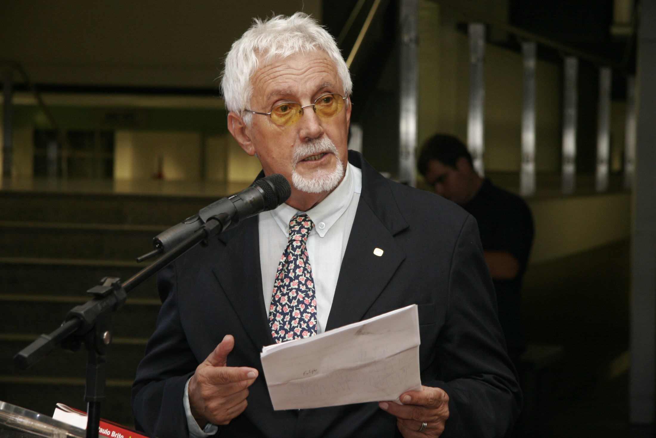 Lançamento Literário Segredos do Bruxo - Autor: Paulo Brito