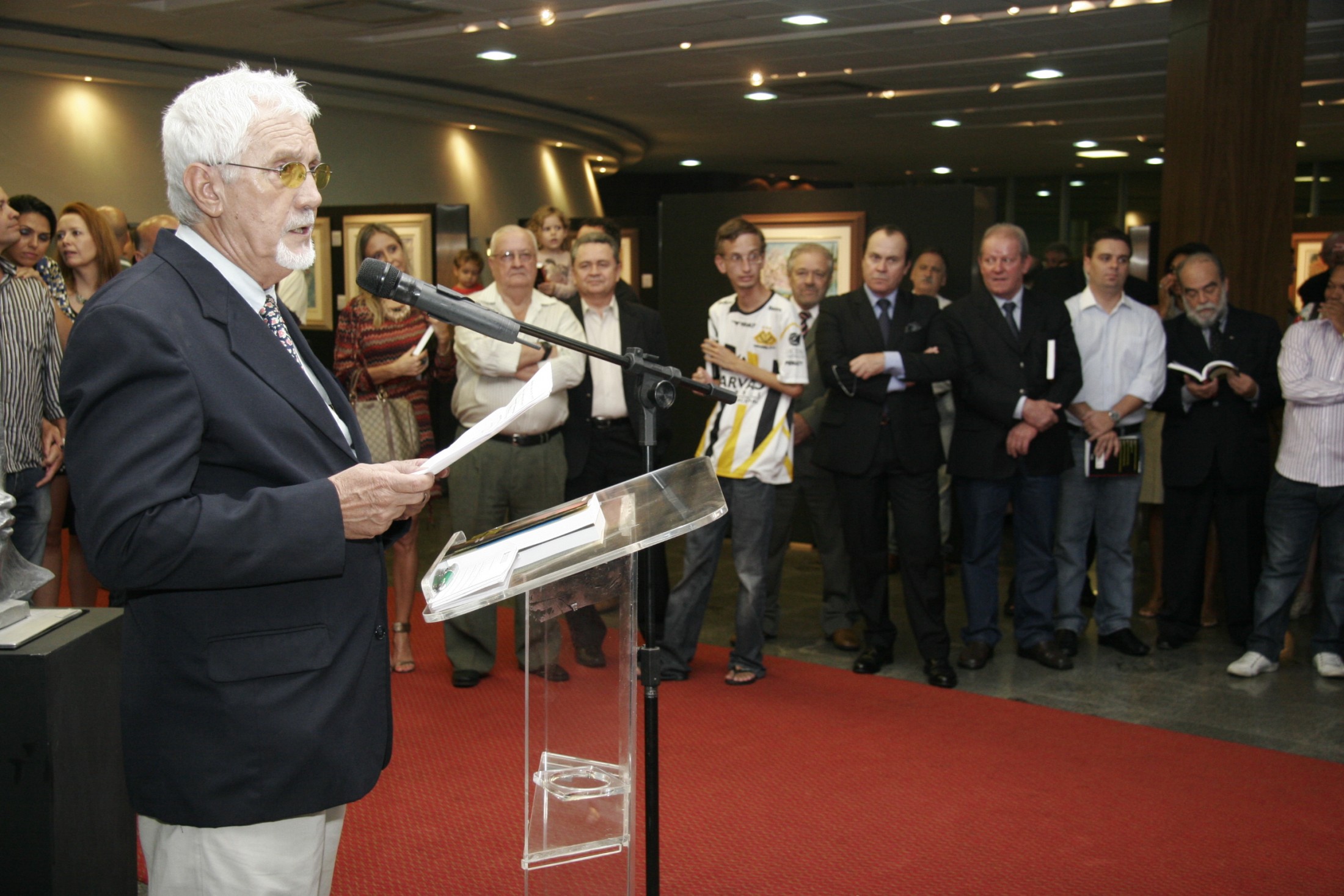Lançamento Literário Segredos do Bruxo - Autor: Paulo Brito