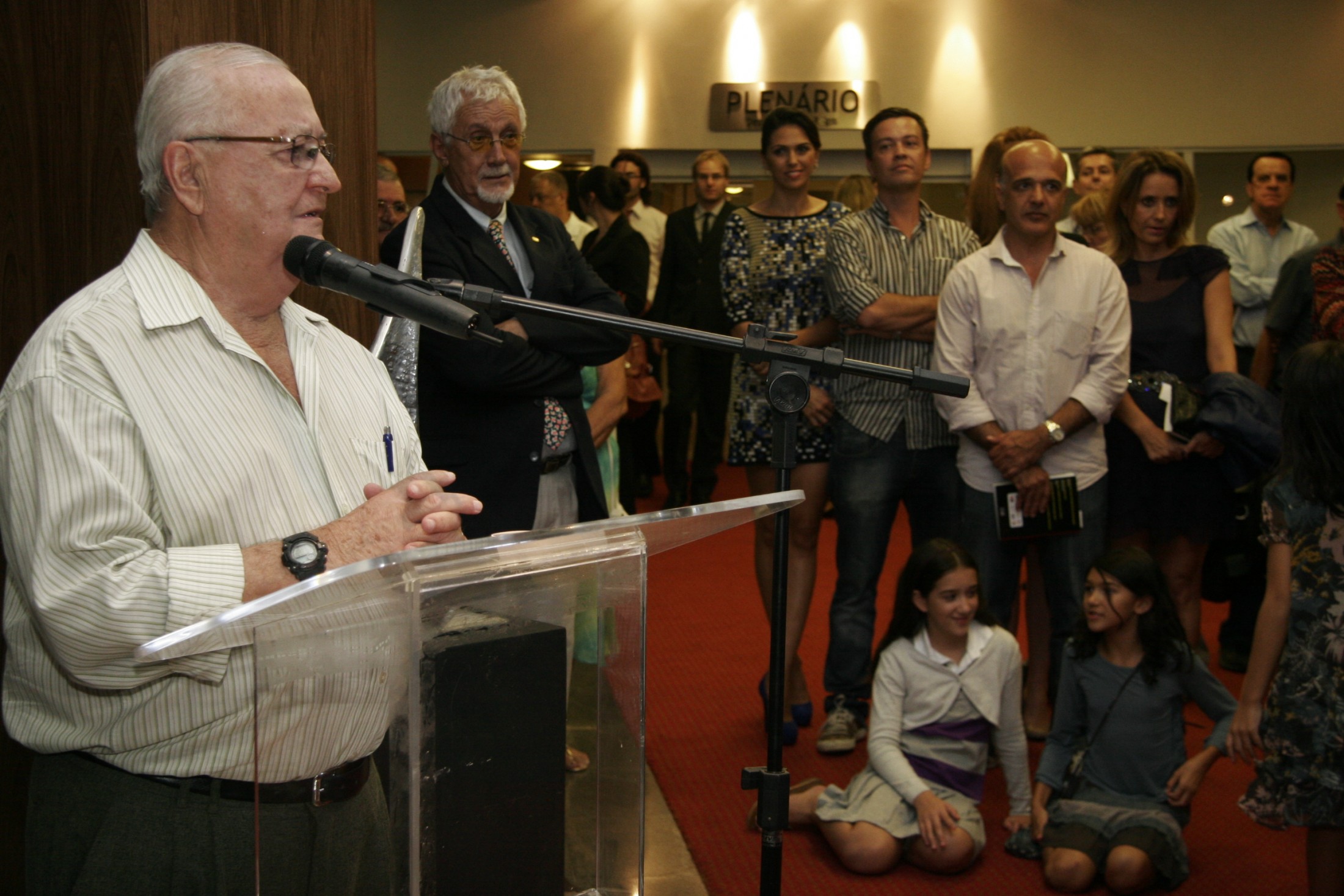 Lançamento Literário Segredos do Bruxo - Autor: Paulo Brito