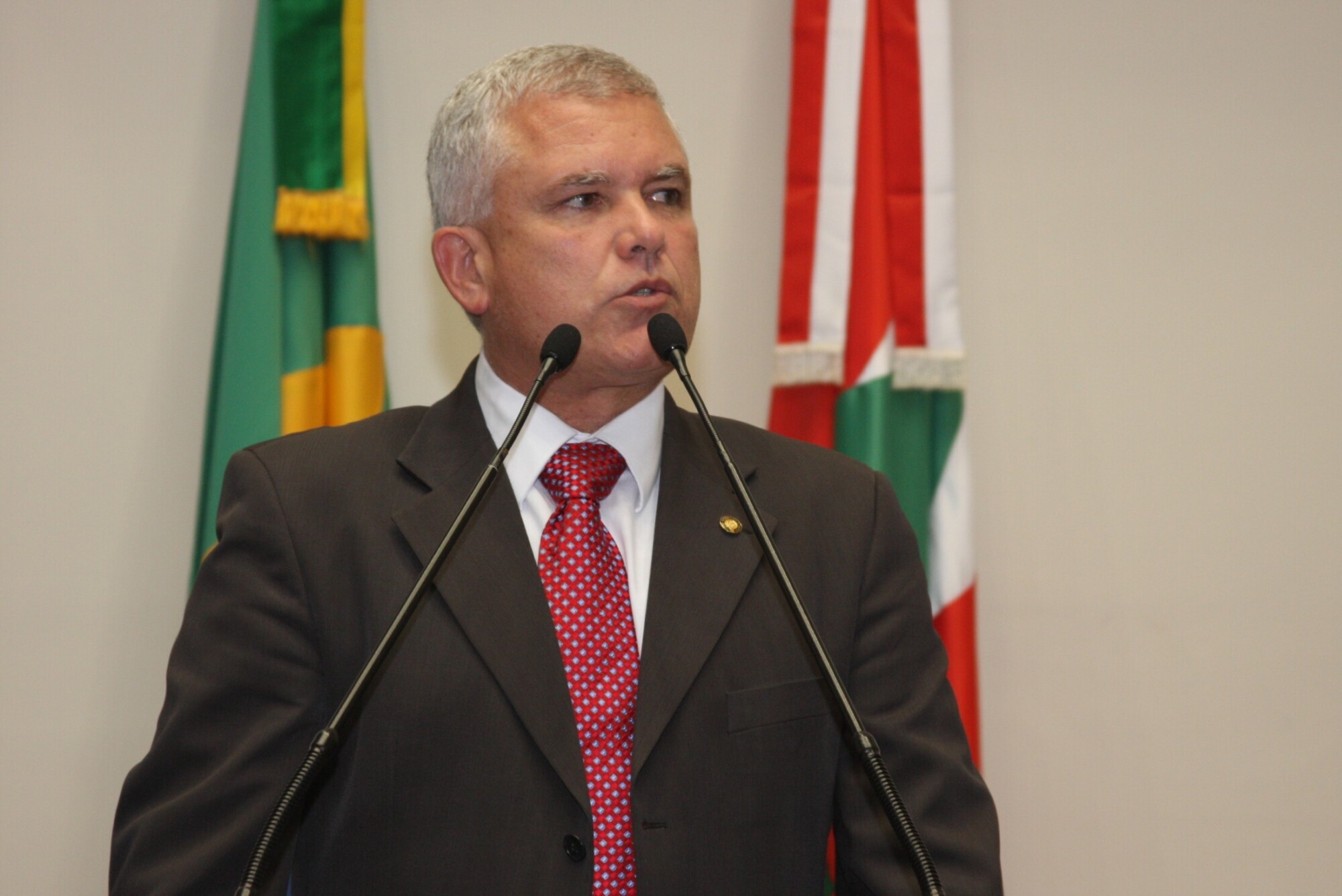 Plenário aprova projeto relativo à poluição visual