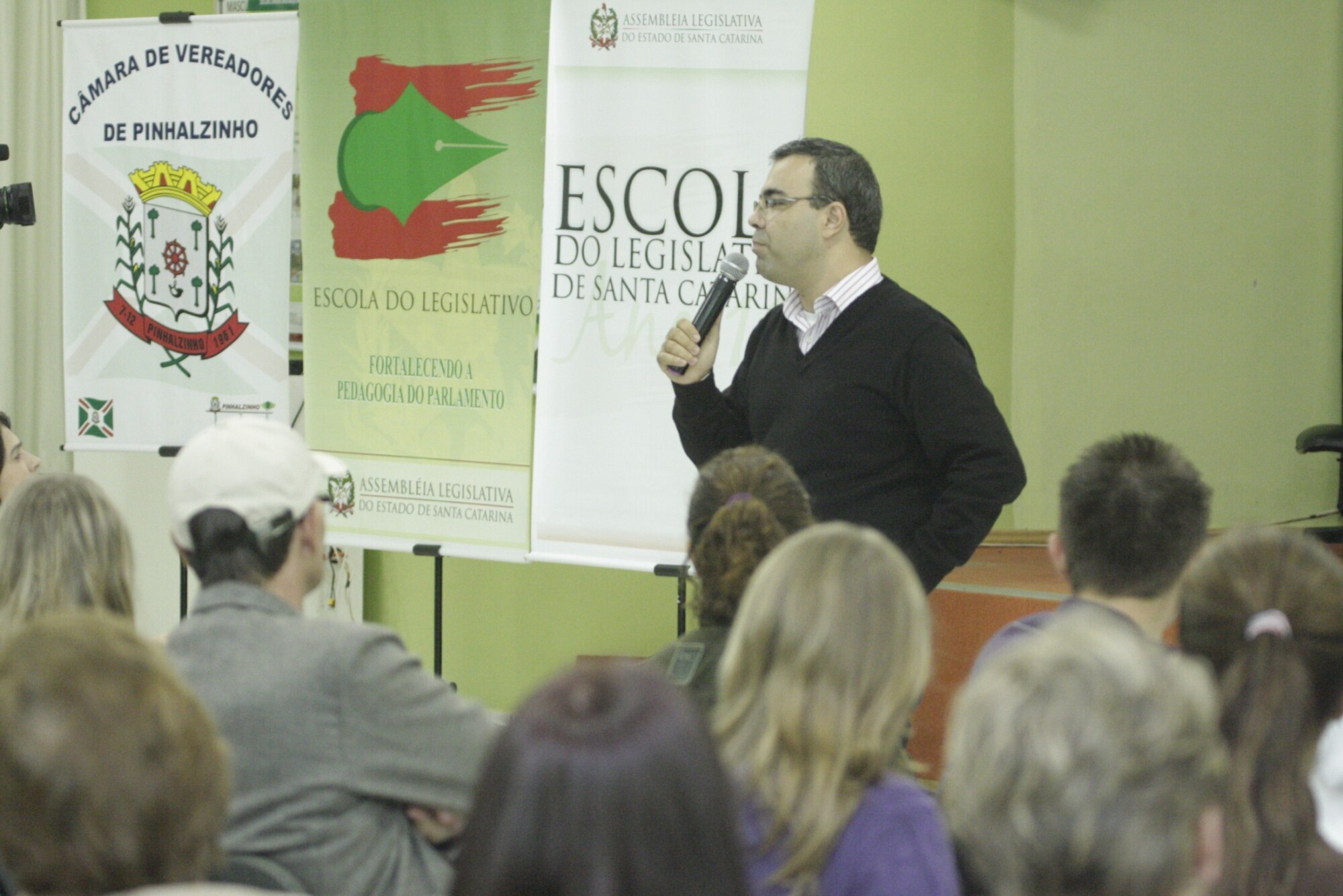 Palestra aborda necessidade da integração família e escola