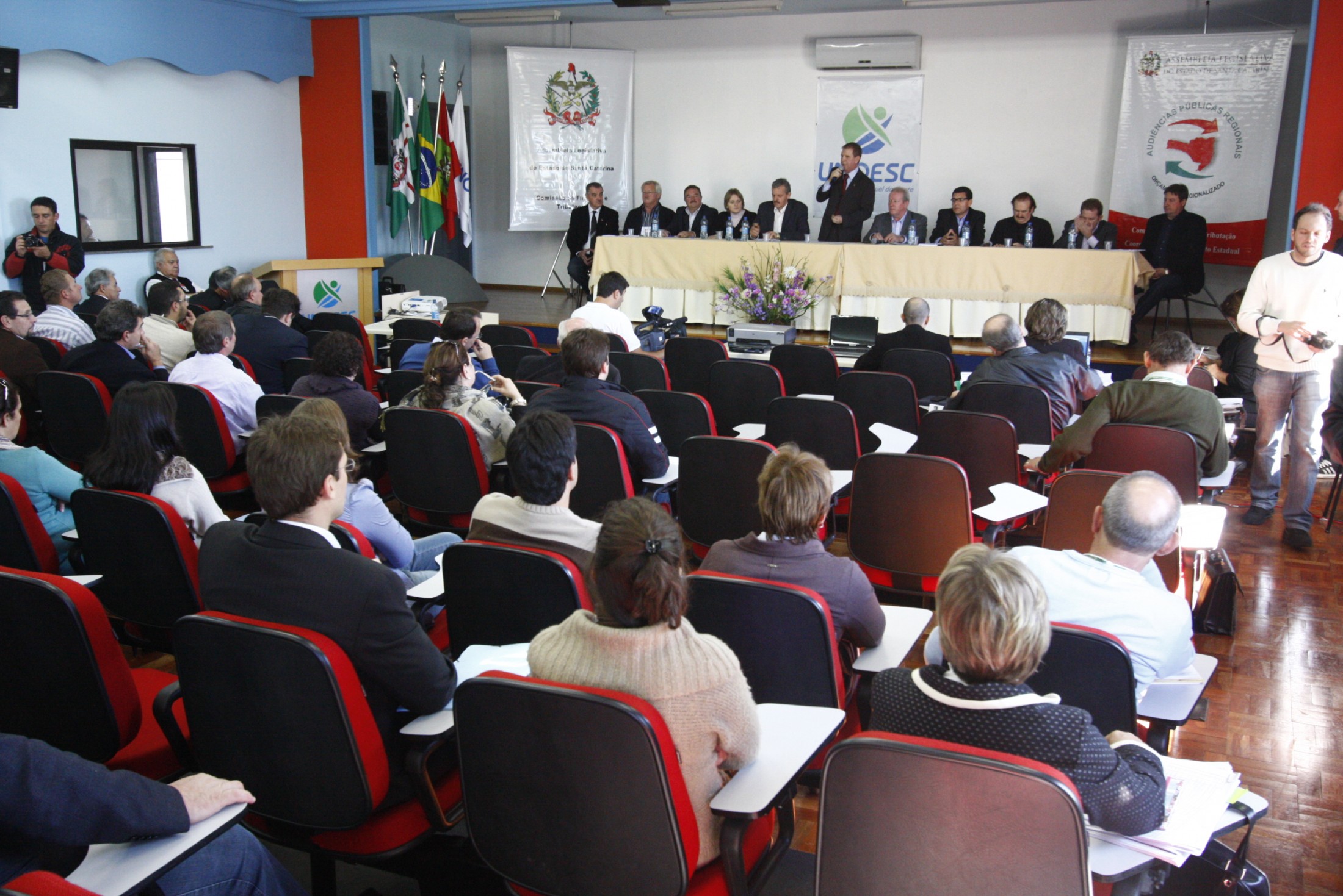 Audiência Pública Regional sobre a Lei de Diretrizes Orçamentárias (LDO) 2012 e Lei Orçamentária Anual (LOA) 2013