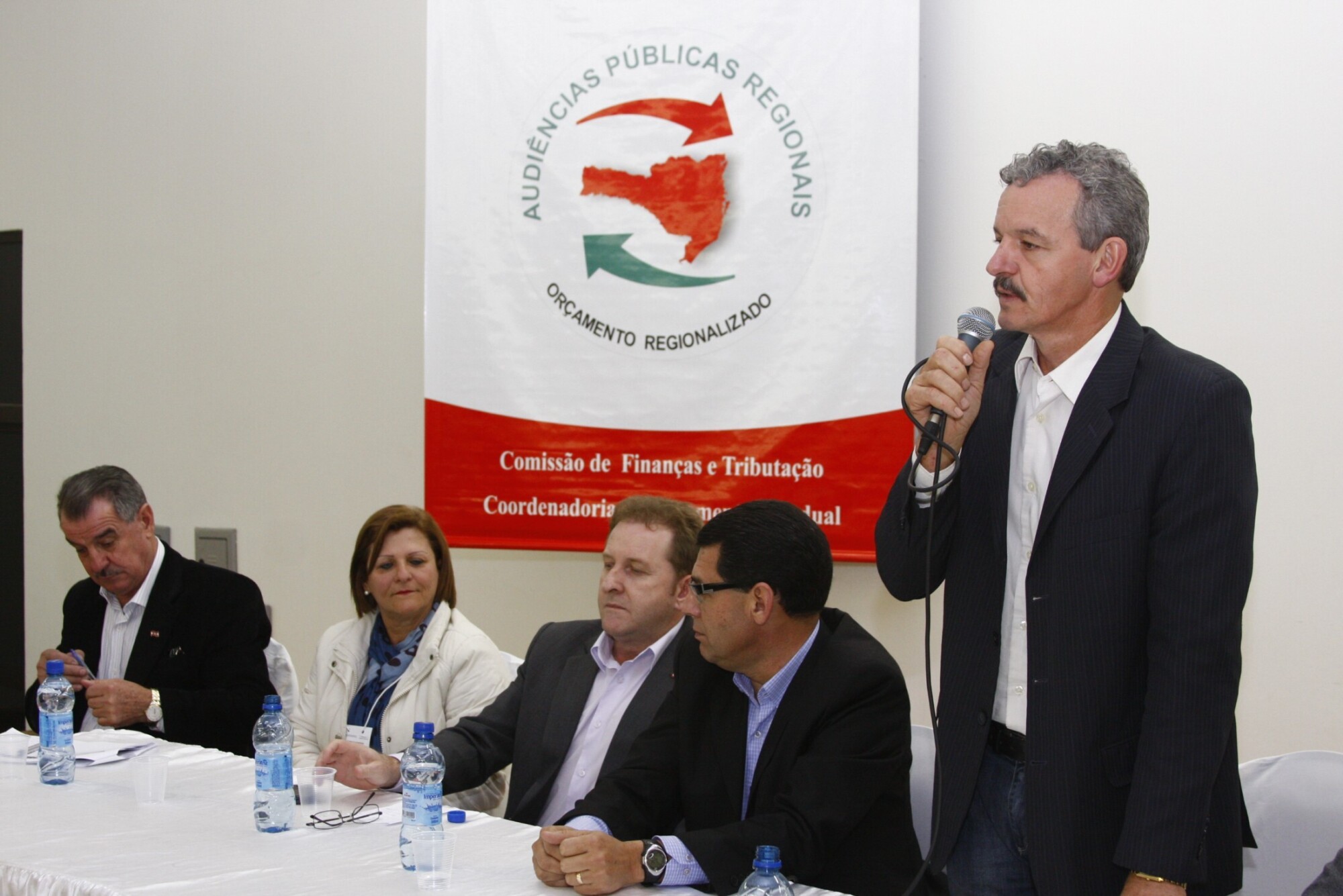 Região de Maravilha pede asfalto e melhorias