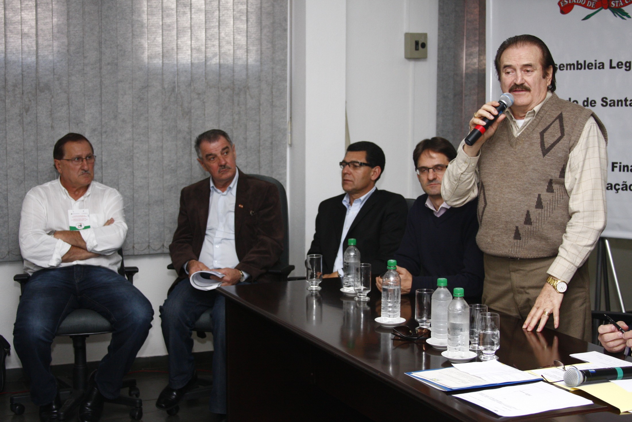 Audiência Pública Regional sobre a Lei de Diretrizes Orçamentárias (LDO) 2012 e Lei Orçamentária Anual (LOA) 2013