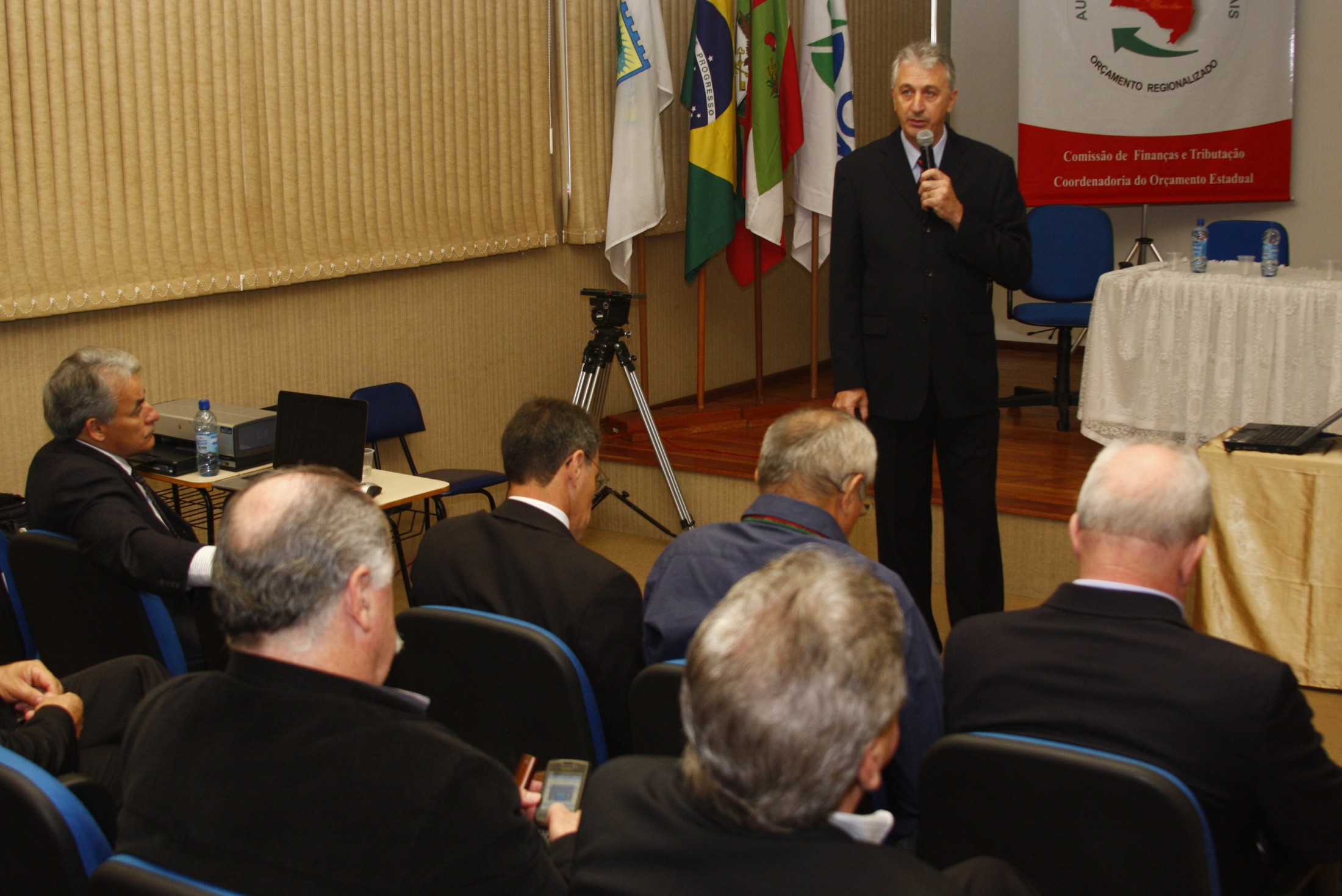 Audiência Pública Regional sobre a Lei de Diretrizes Orçamentárias (LDO) 2012 e Lei Orçamentária Anual (LOA) 2013