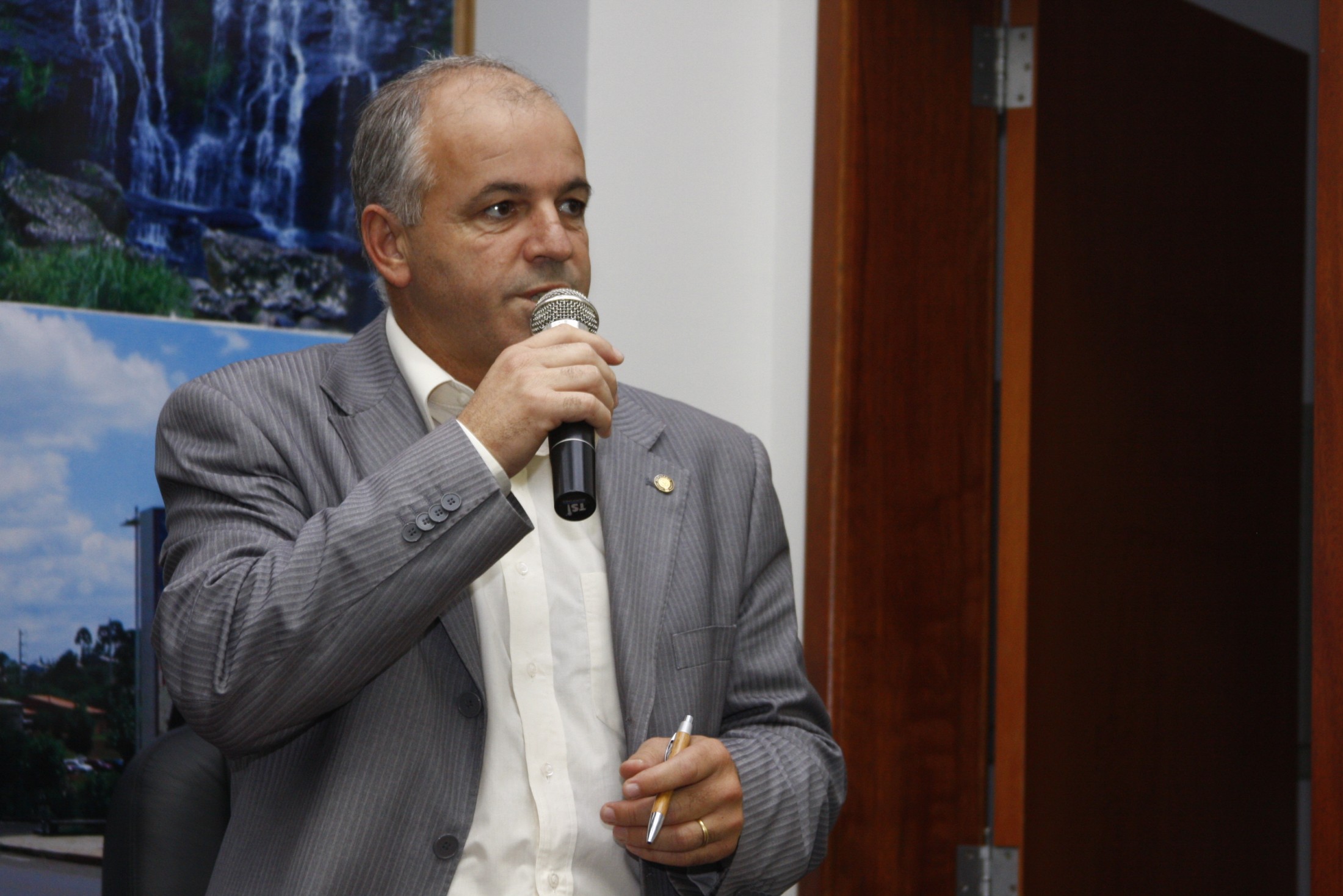 Audiência Pública Regional sobre a Lei de Diretrizes Orçamentárias (LDO) 2012 e Lei Orçamentária Anual (LOA) 2013