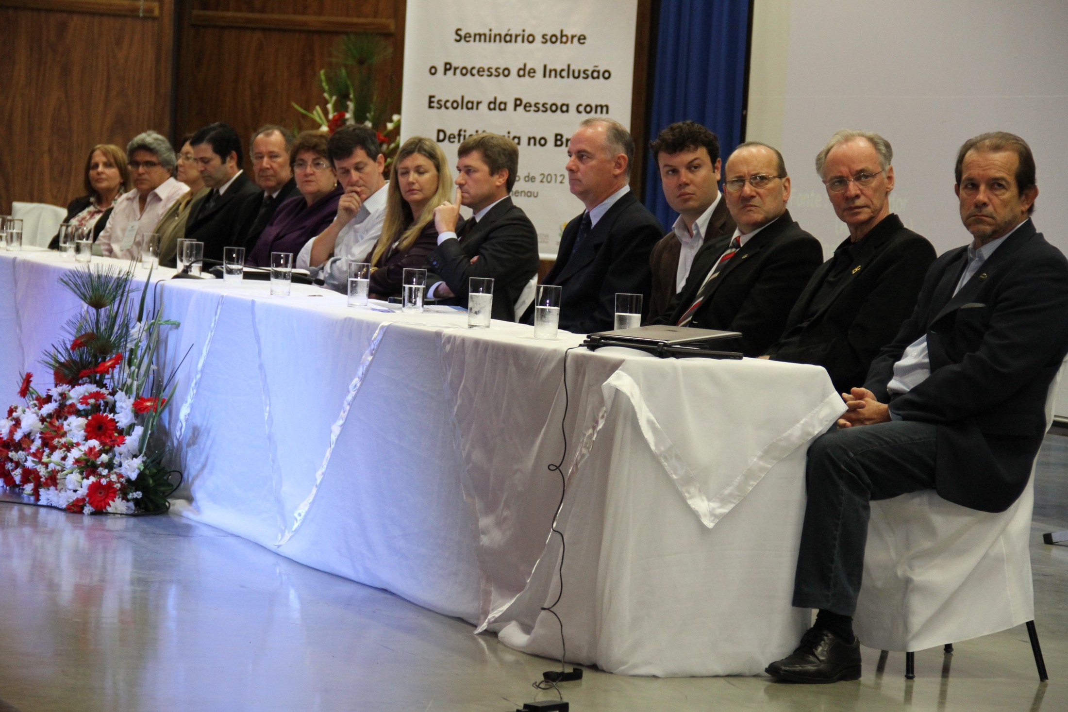 Seminário sobre o processo de inclusão escolar da pessoa com deficiência no Brasil - Blumenau